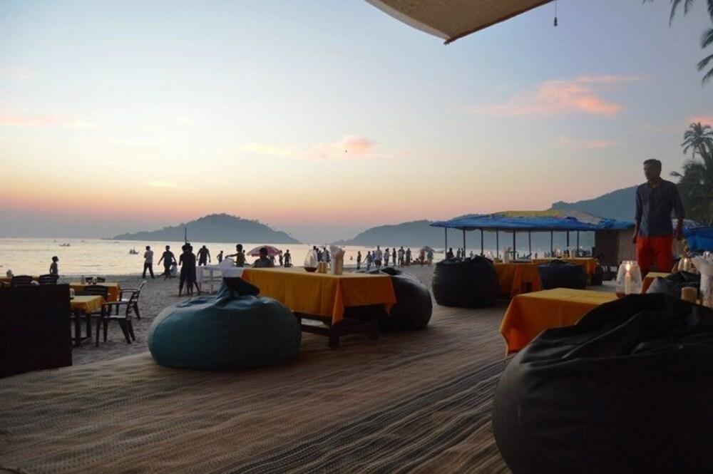 Playa Cuba Premium Bungalows