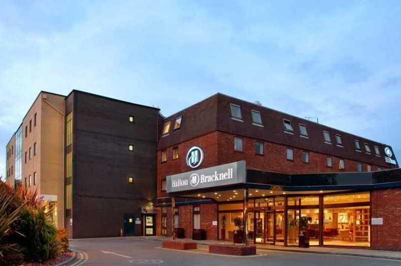 Vista Exterior Village Hotel Bracknell