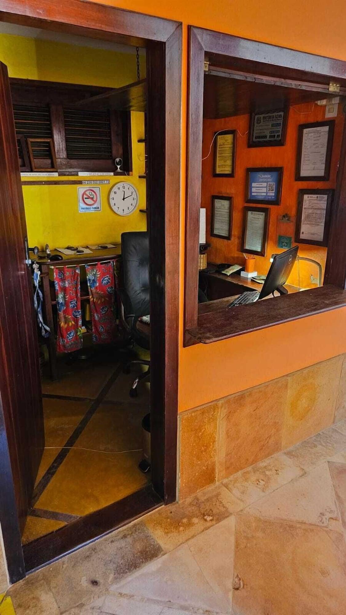 Vista Lobby Pousada Ibiscus Sem Café