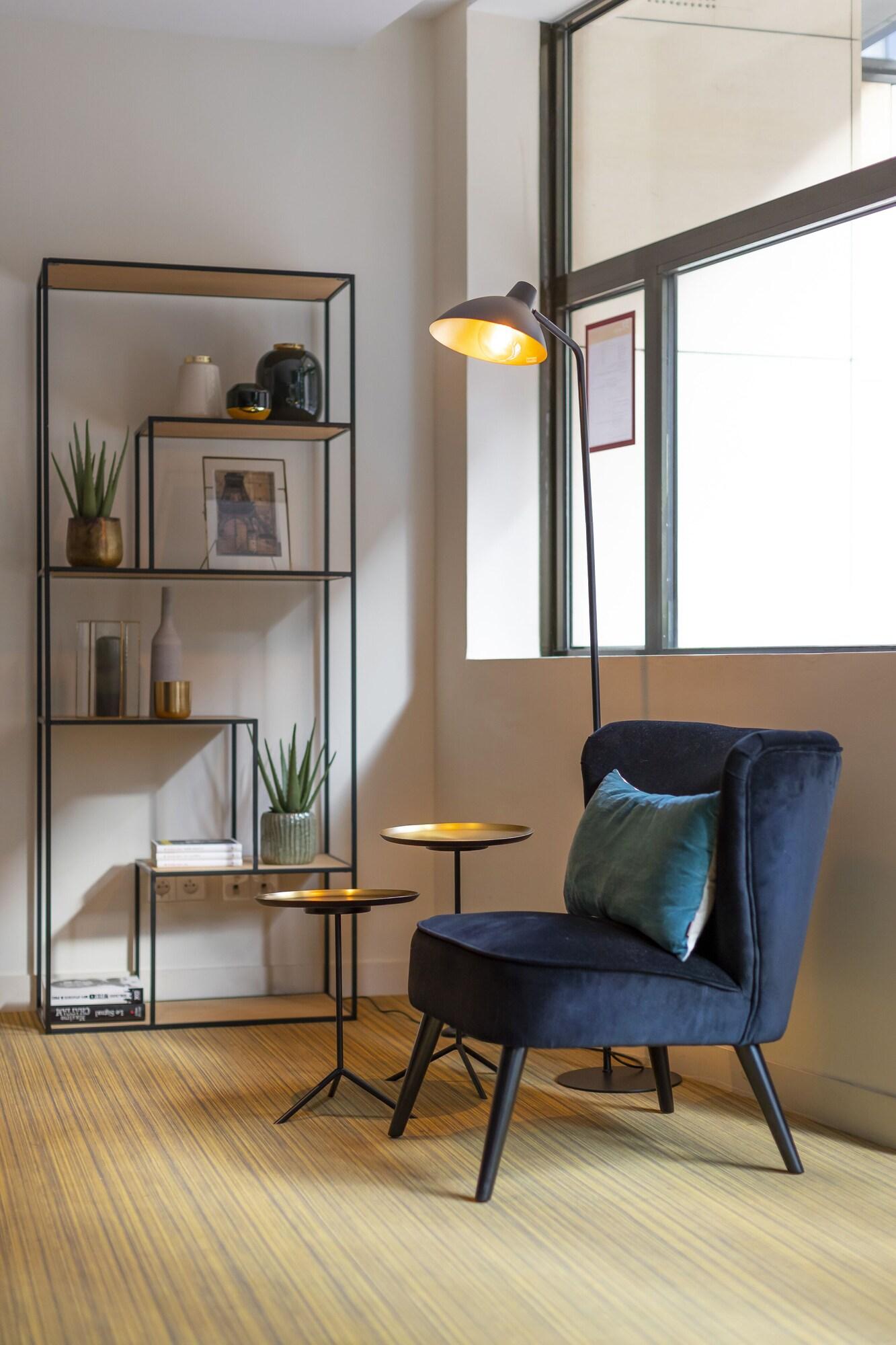 Varios 37 Lodge La Défense Courbevoie