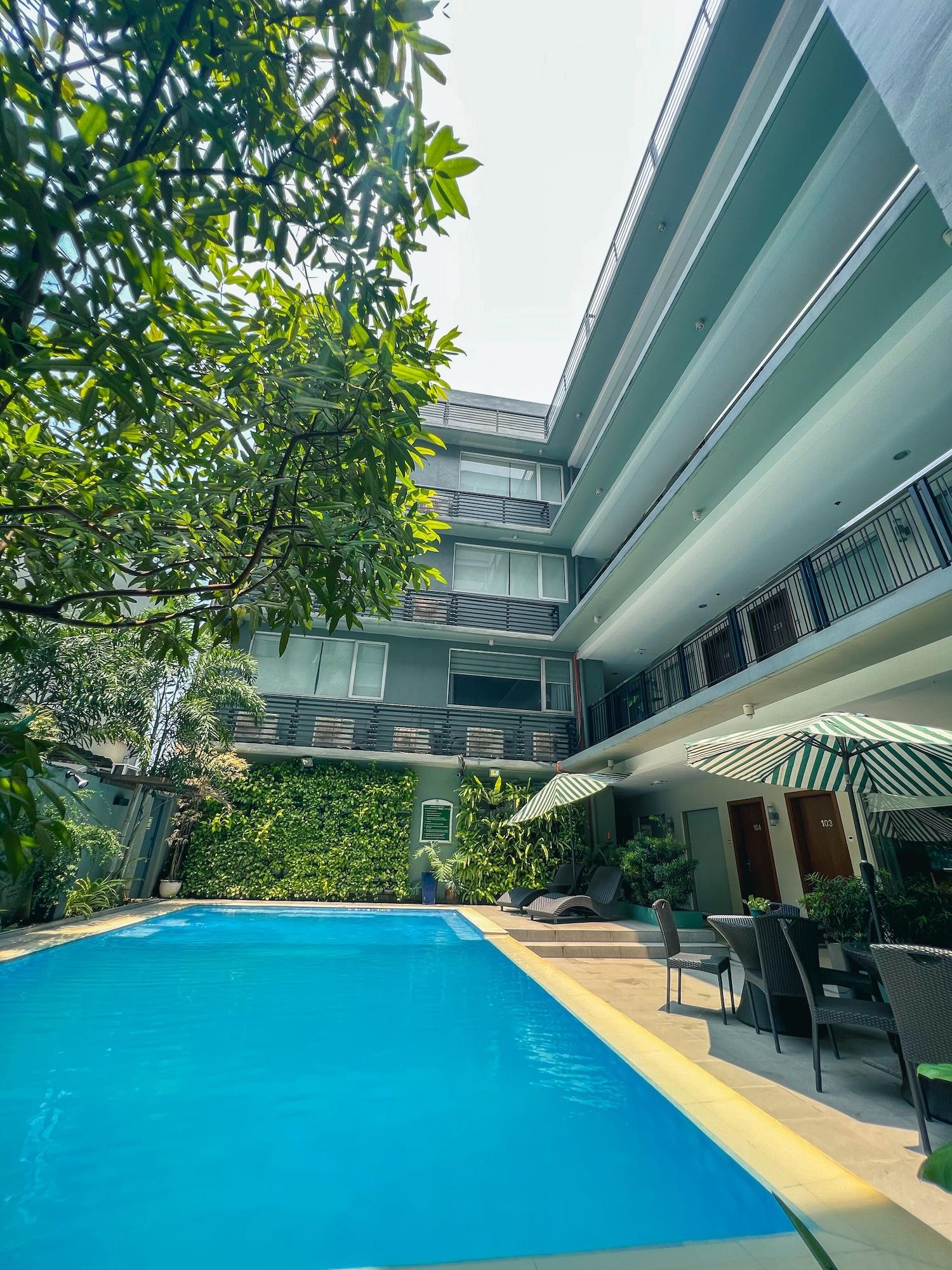 Vista Piscina 88 Courtyard Hotel