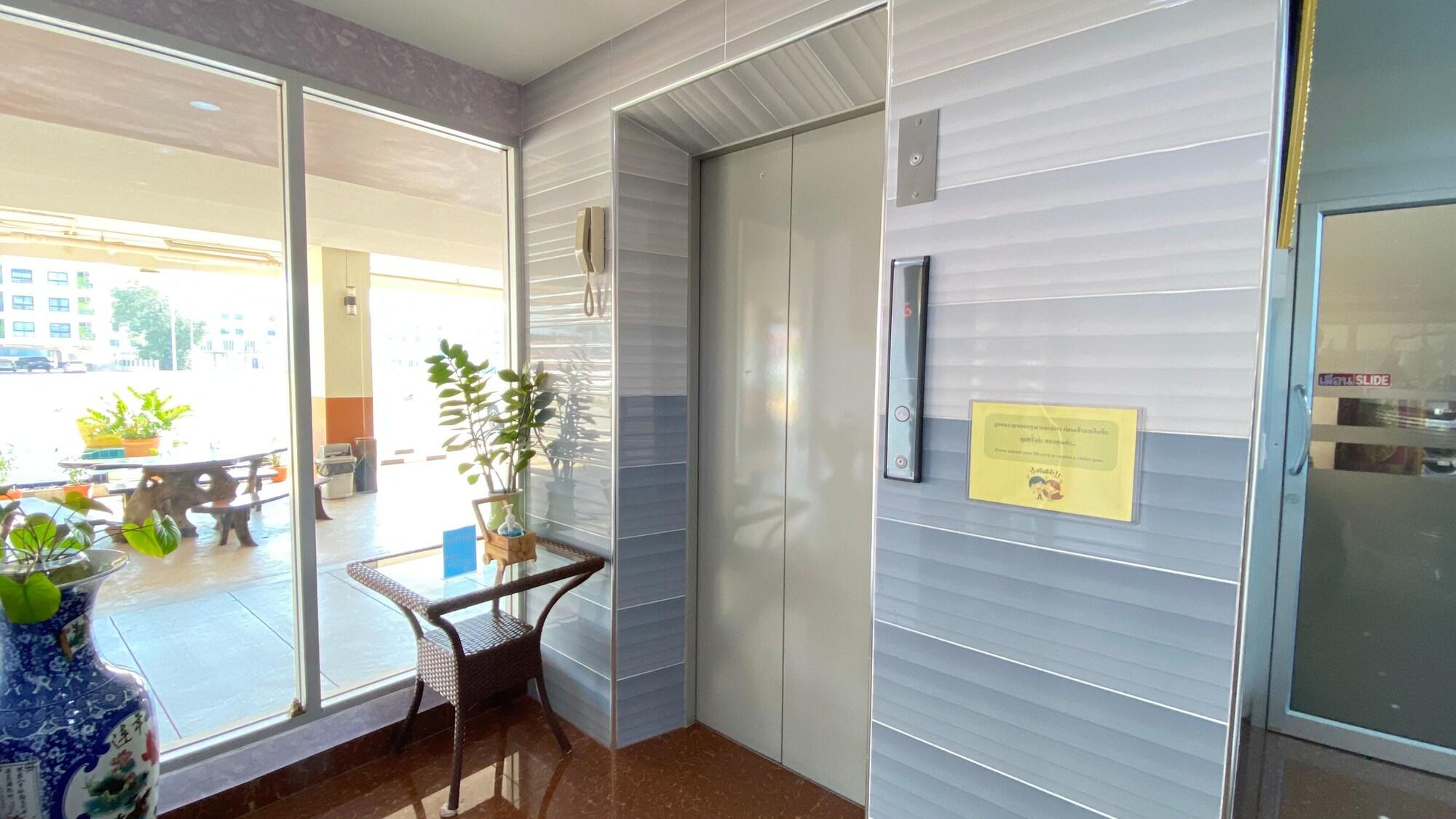 Vista Lobby Winner Prachinburi & Serviced Apartment