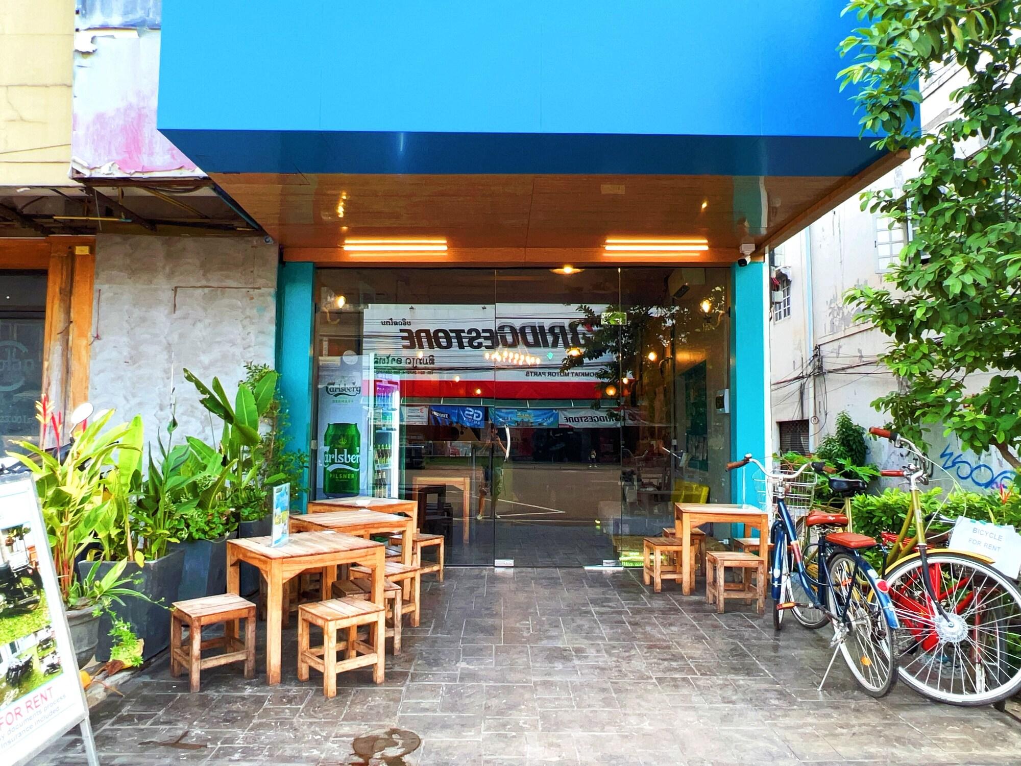 Varios TT Premium Hostel Vientiane