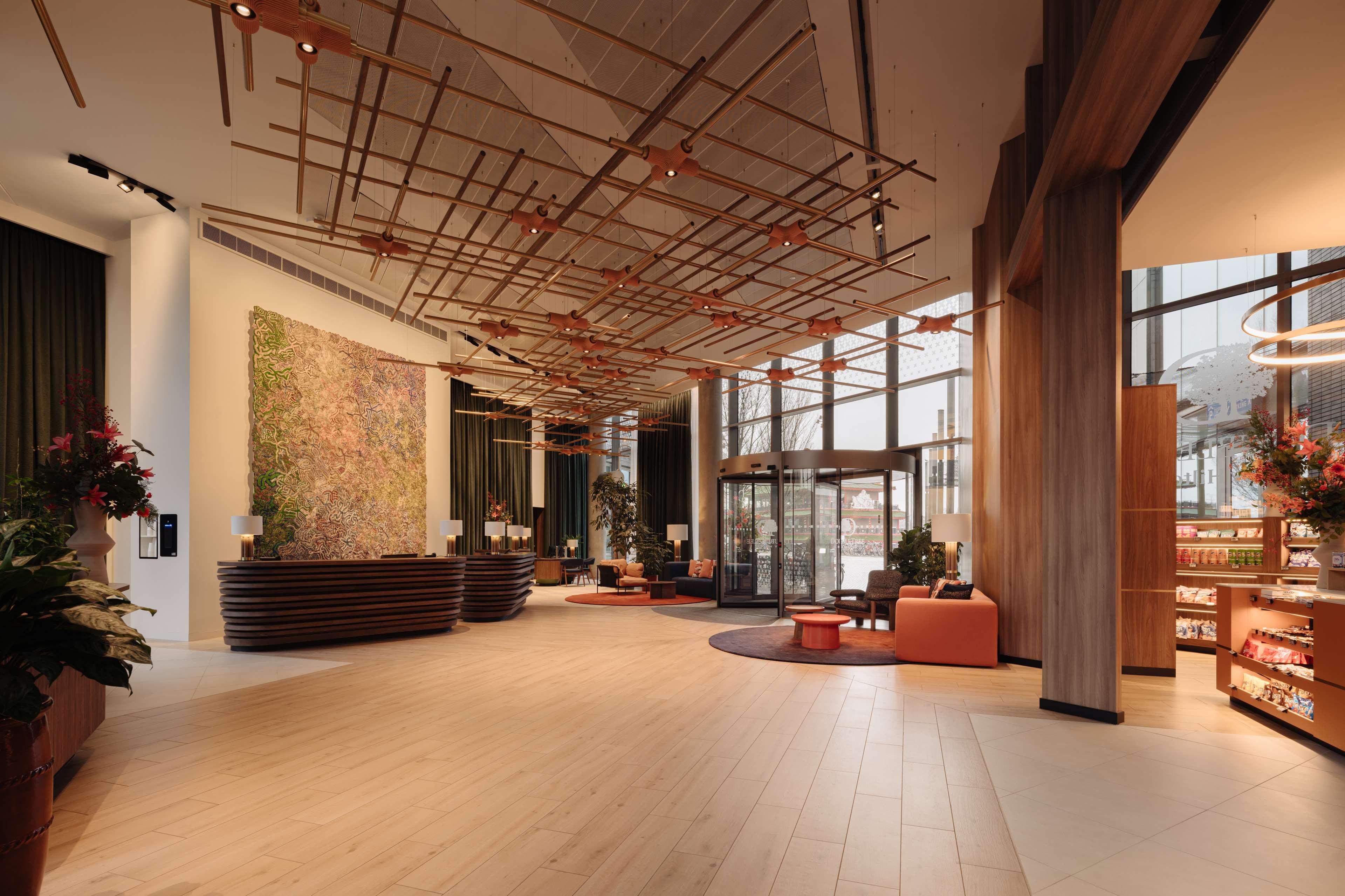 Vista Lobby DoubleTree by Hilton Amsterdam Centraal Station