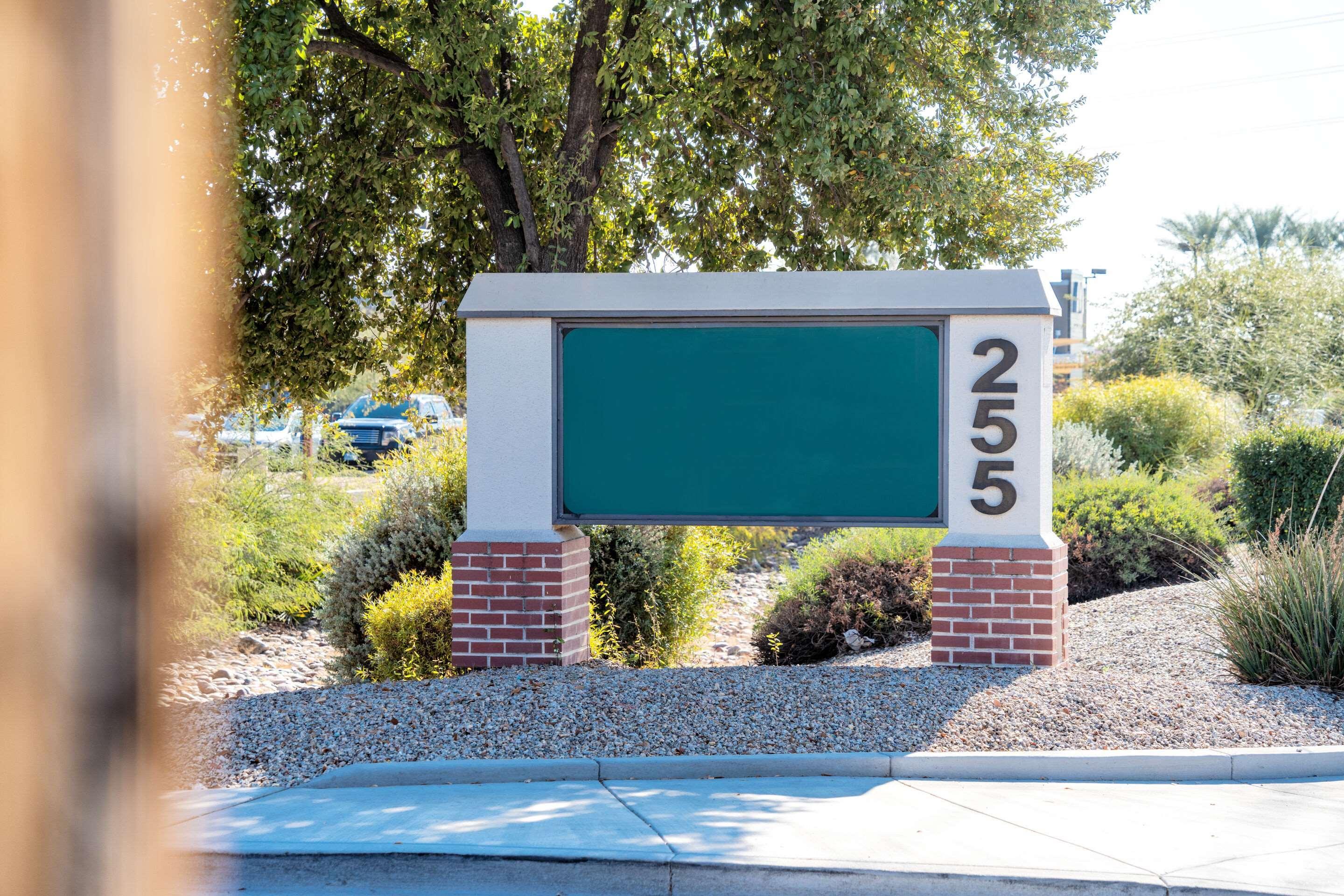 Vista Exterior Baymont by Wyndham Chandler I-10