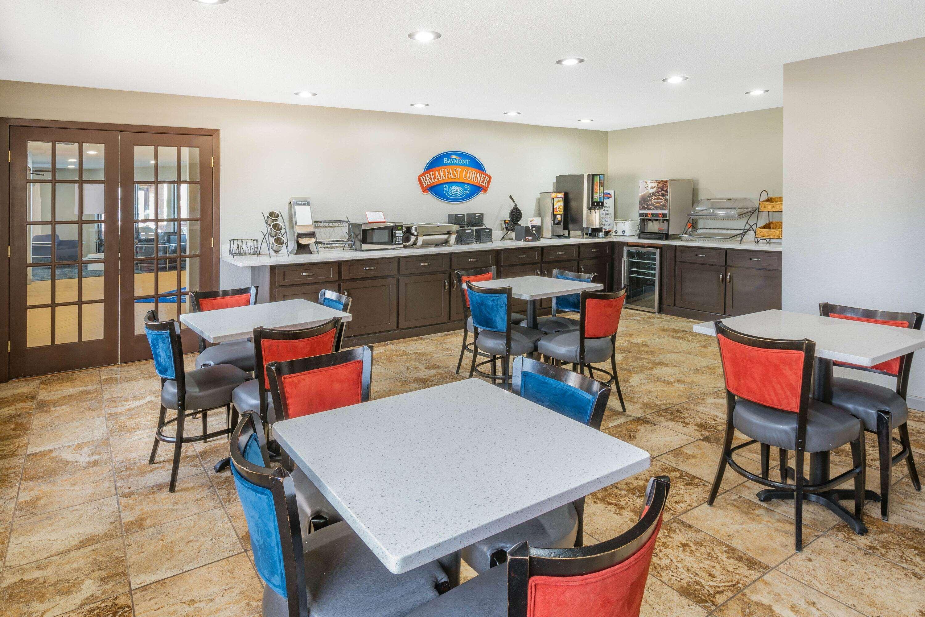 Restaurant Baymont by Wyndham Tupelo