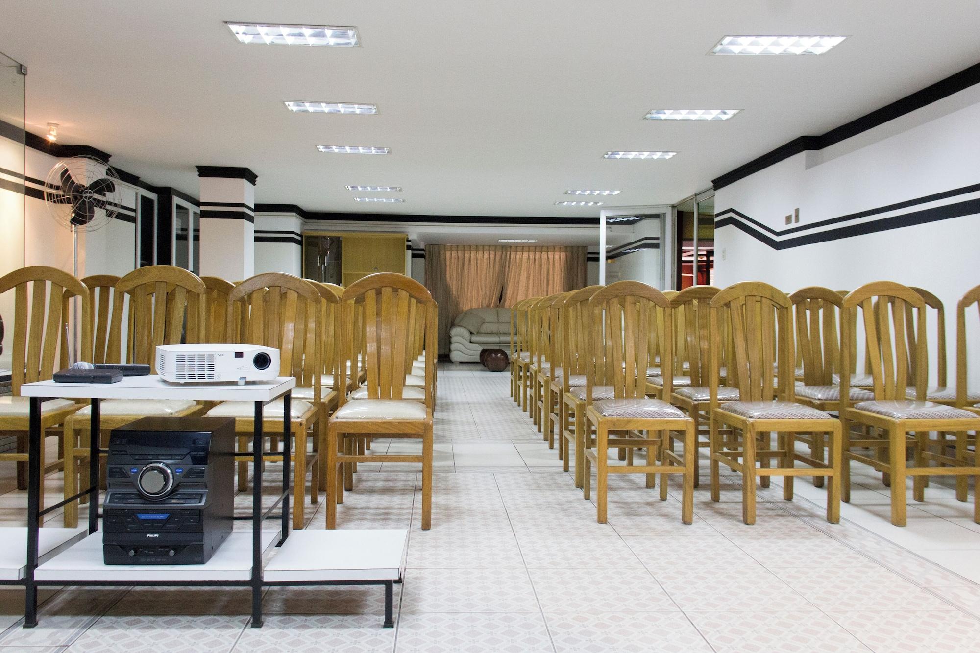 Sala de Reuniones City Hotel Cochabamba