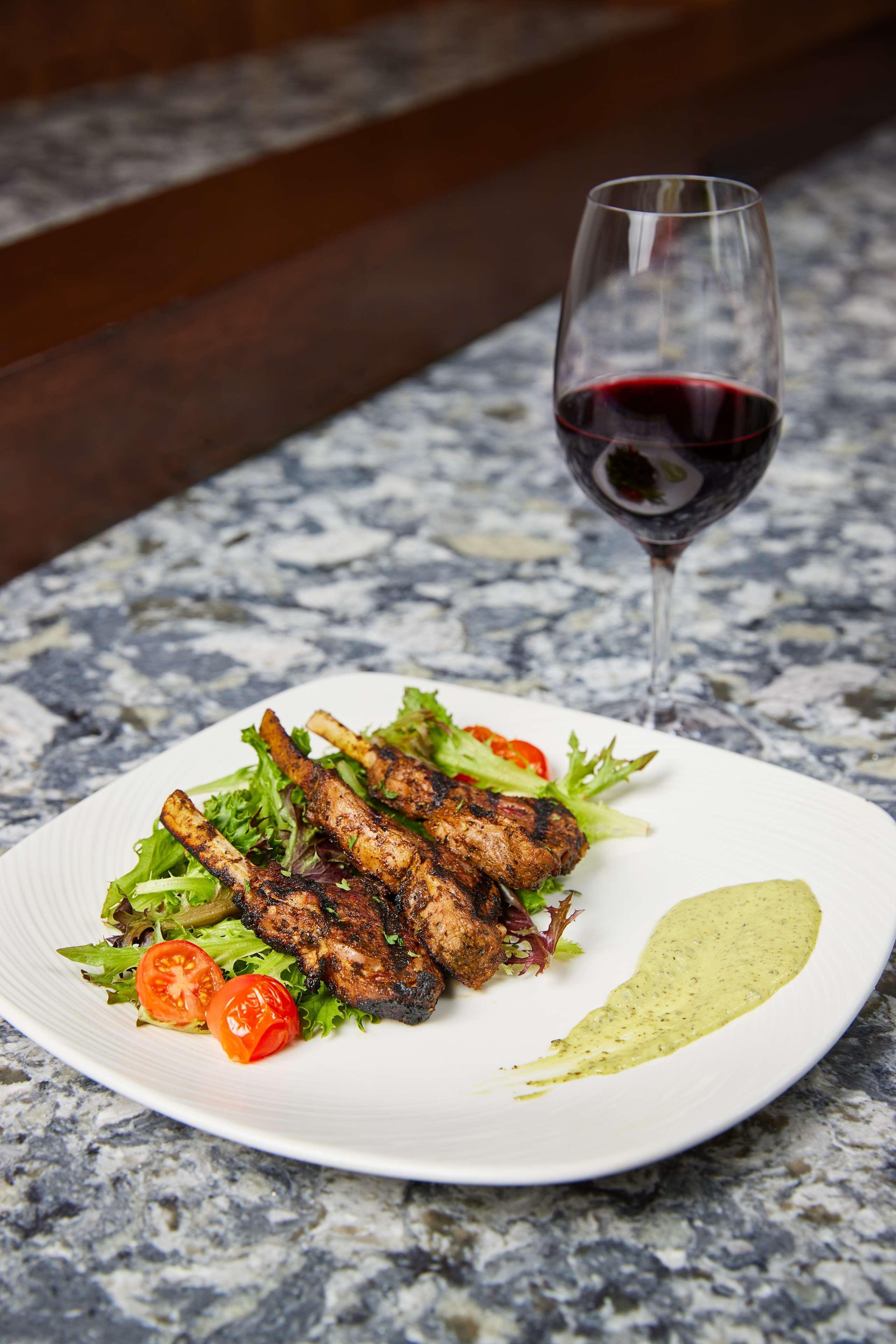 Restaurant Embassy Suites by Hilton Atlanta Airport North