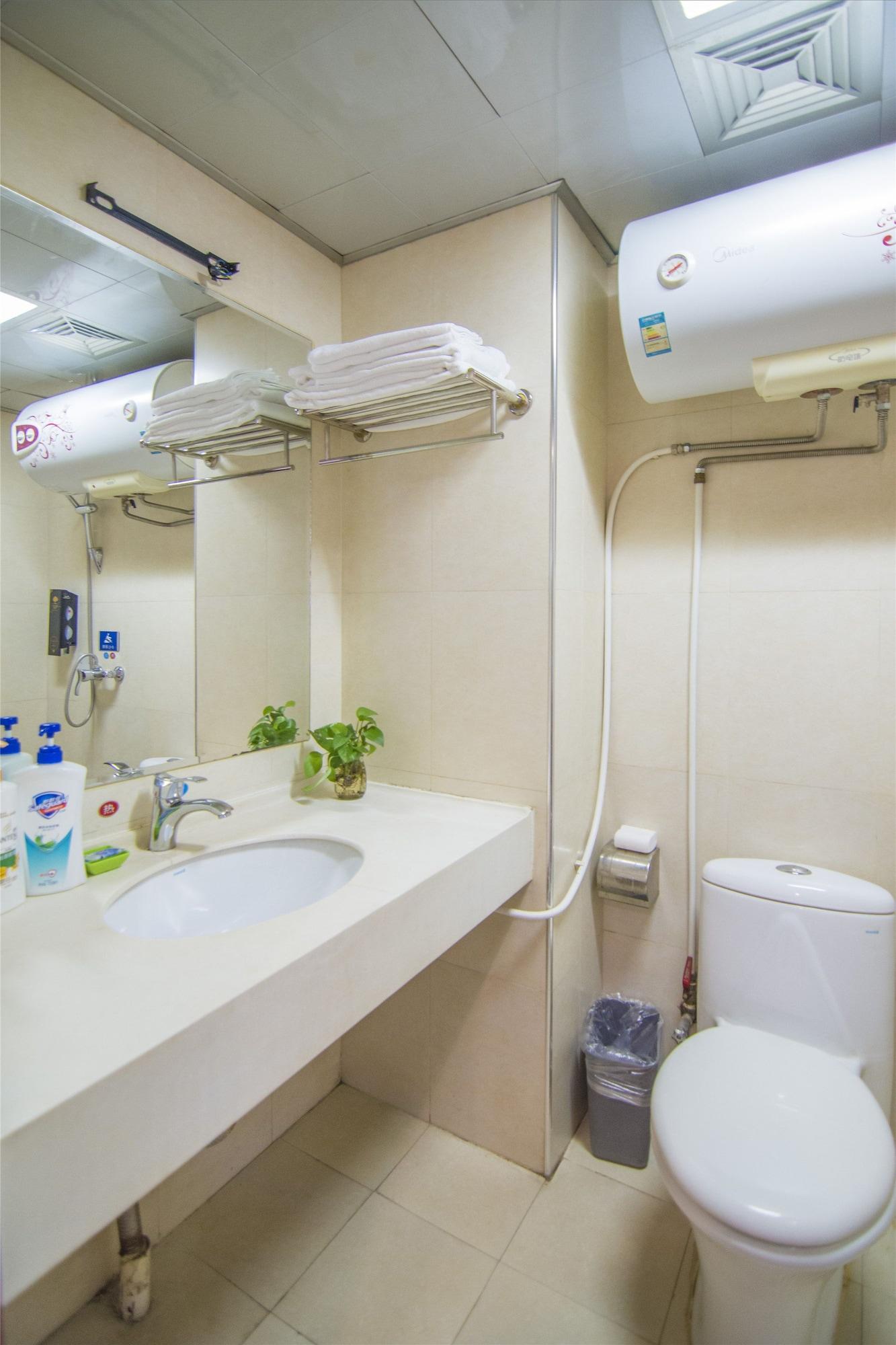 Equipamiento de Habitación Golden Tree Business Hotel