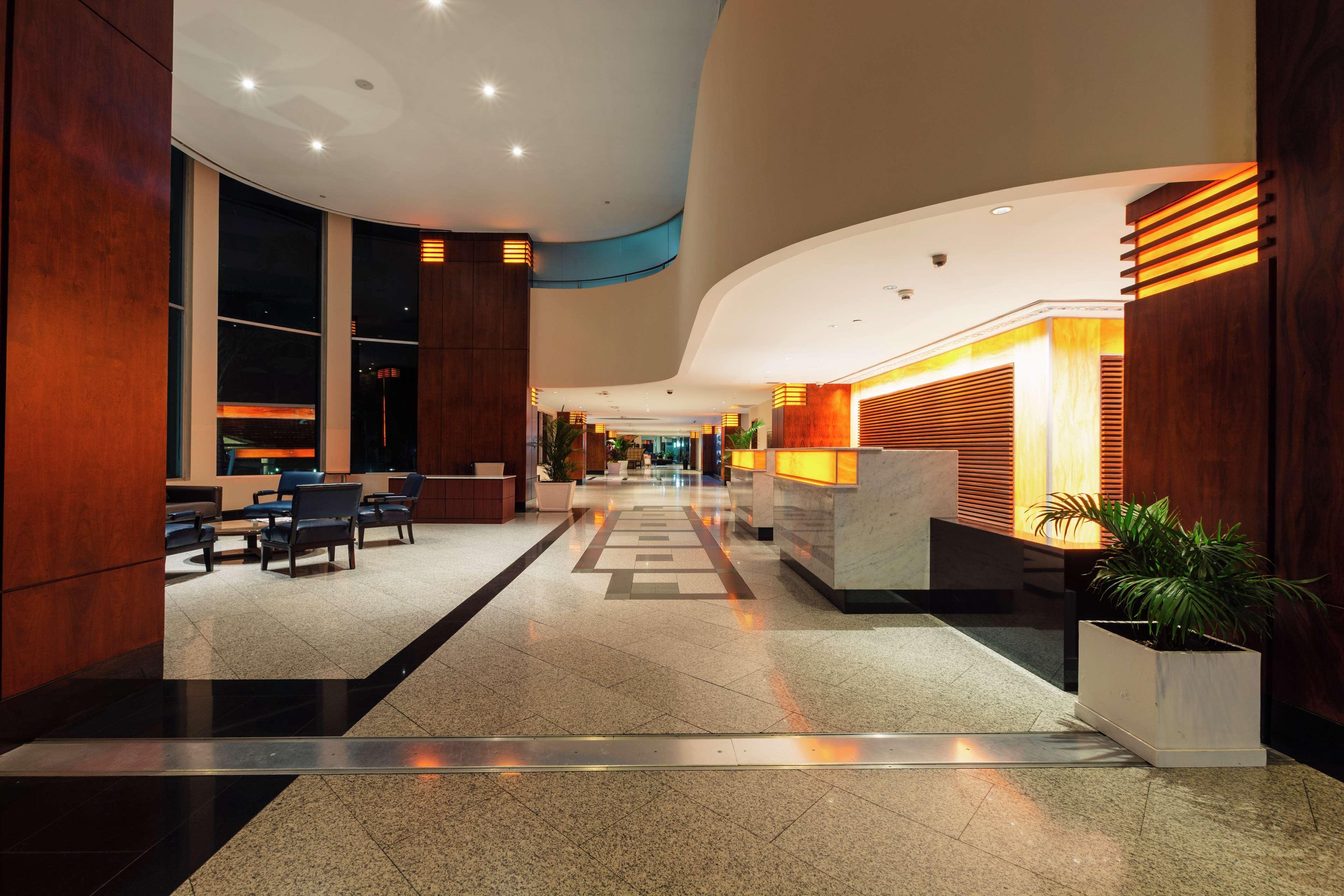 Vista Lobby Hilton Colon Guayaquil