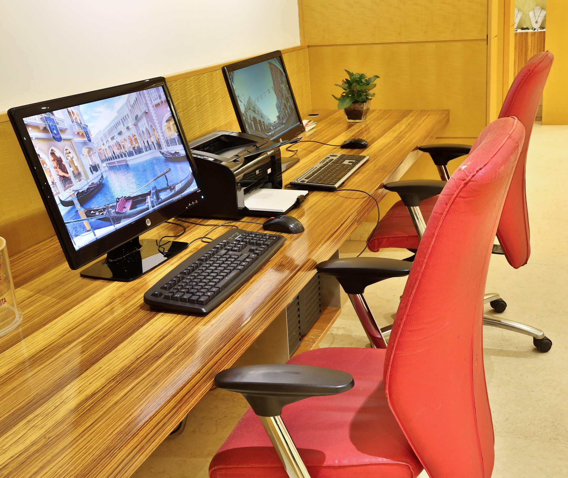 Vista Exterior Crowne Plaza Venice East by IHG