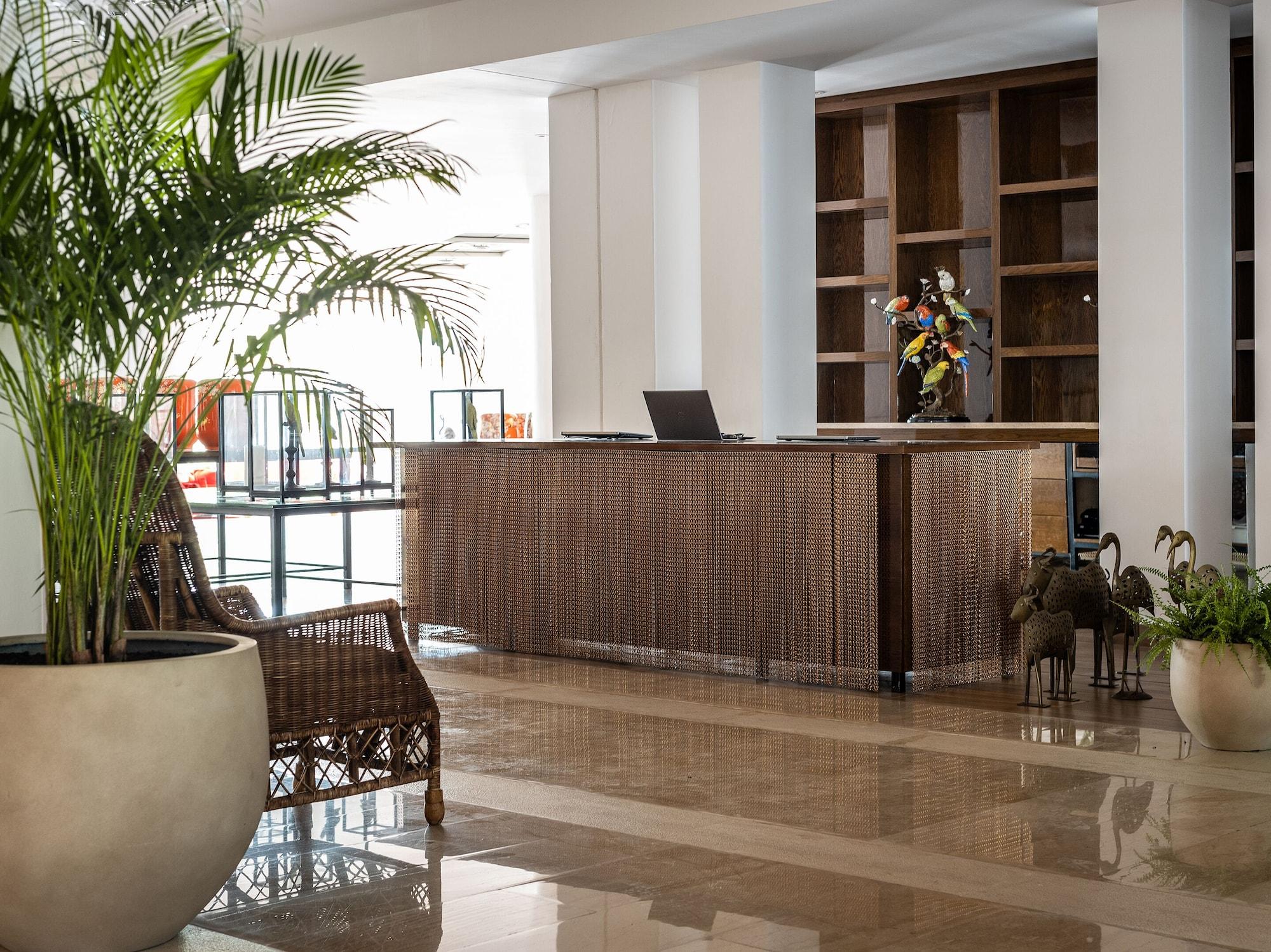 Vista Lobby Grecotel Luxme Dama Dama