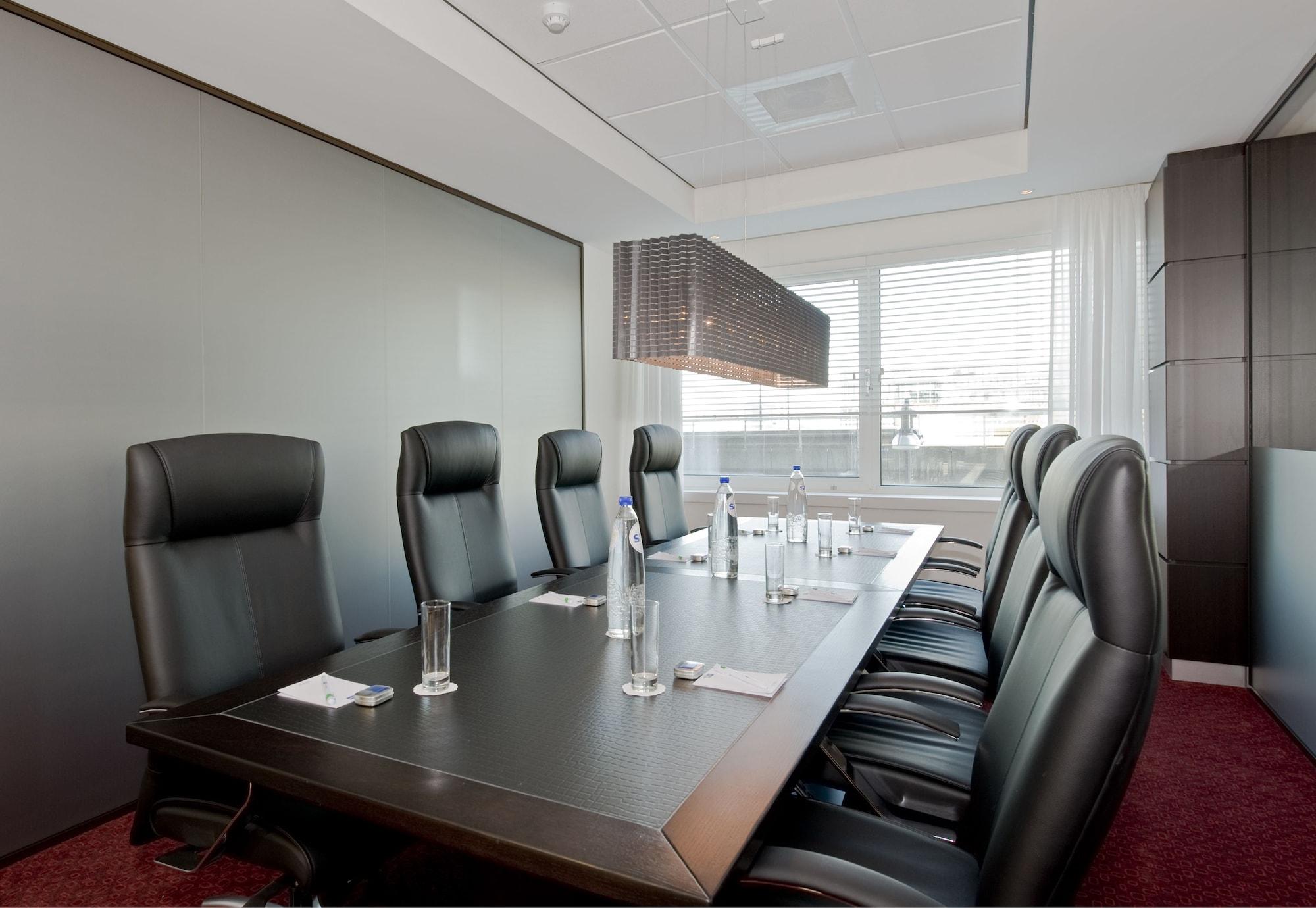 Sala de Reuniones Holiday Inn Express Amsterdam - Sloterdijk Station by IHG