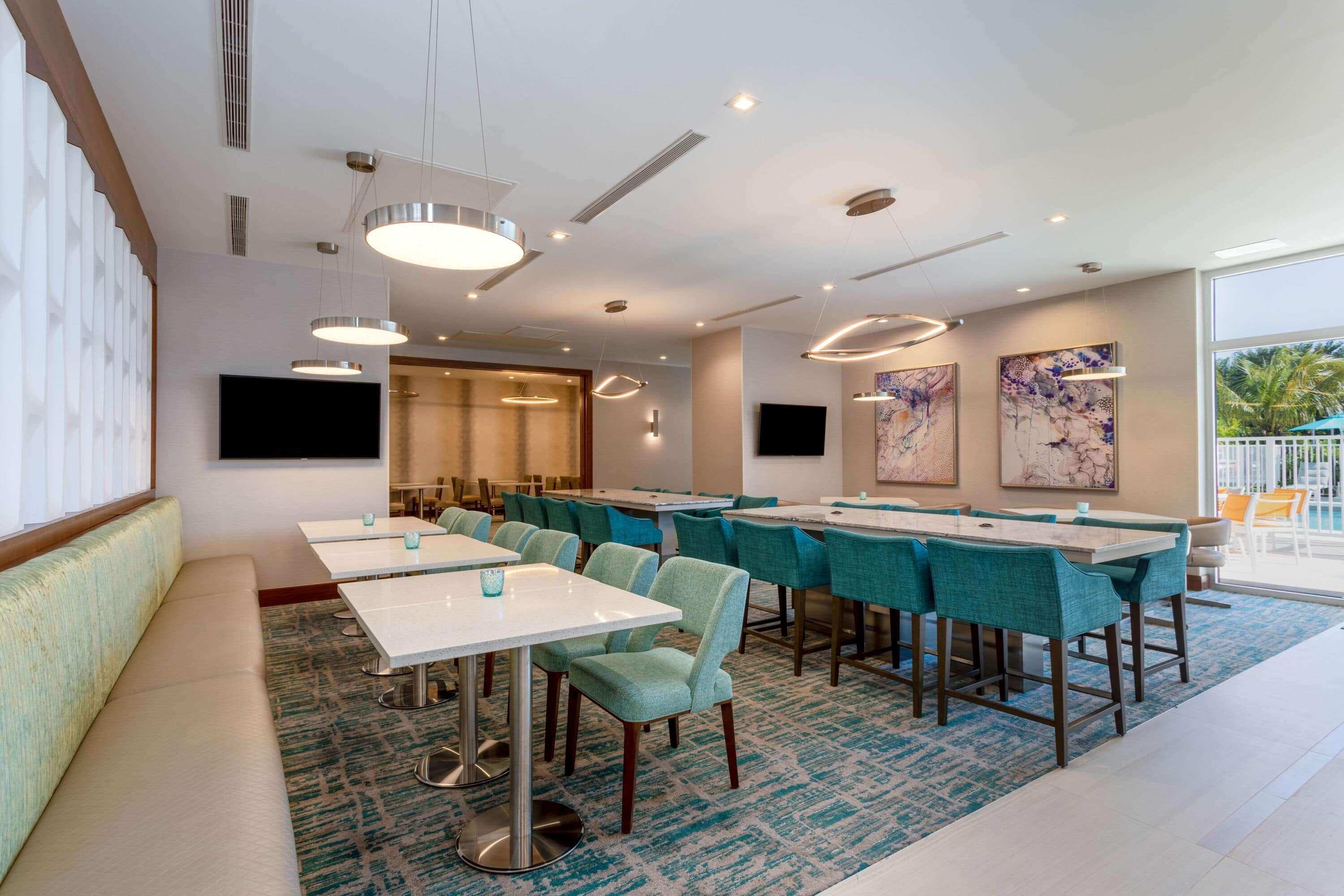 Restaurant Wyndham Garden Miami International Airport