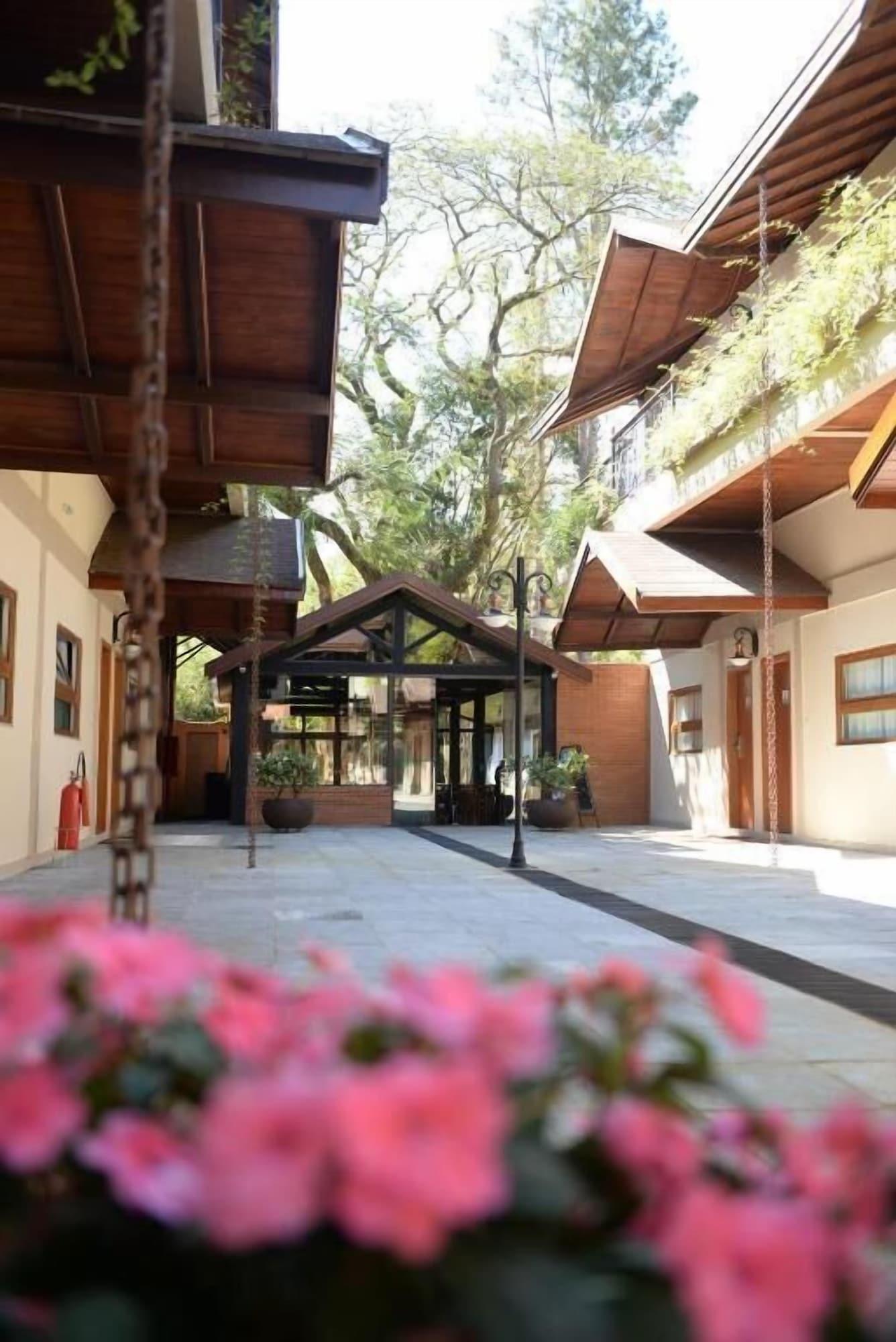 Vista Exterior Hotel Aromas de Penedo