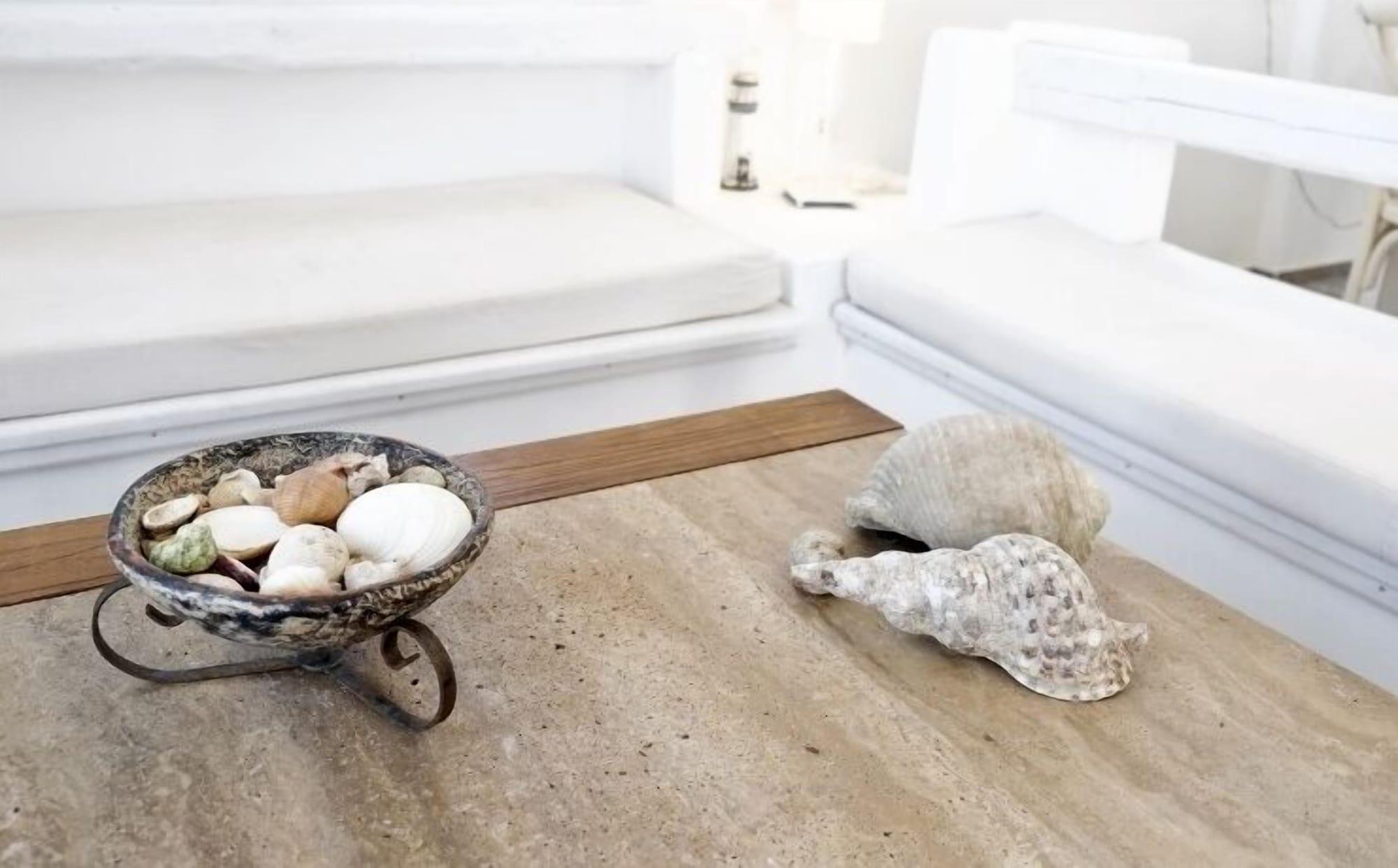 Vista Lobby Castellano Village