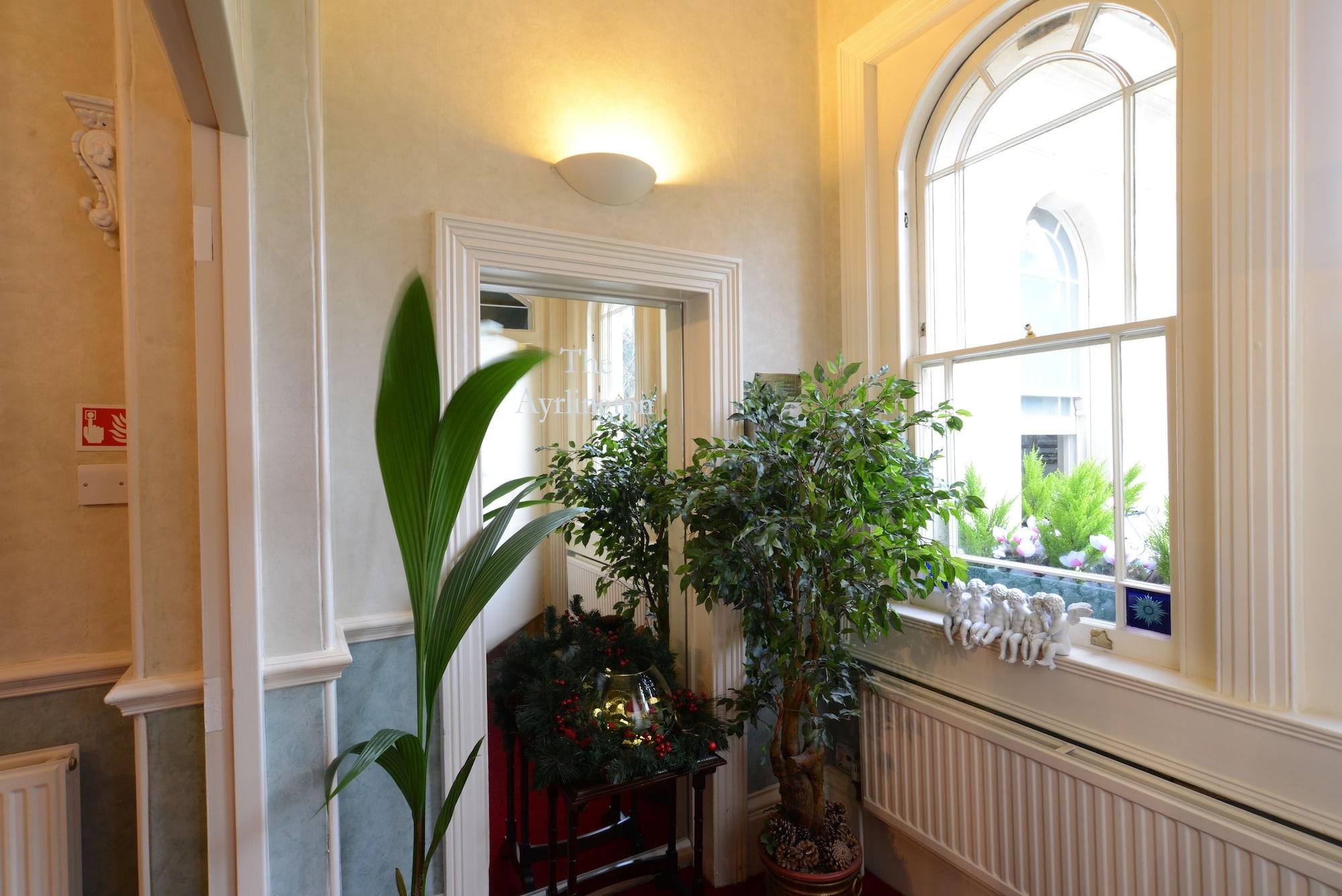 Vista Lobby The Ayrlington