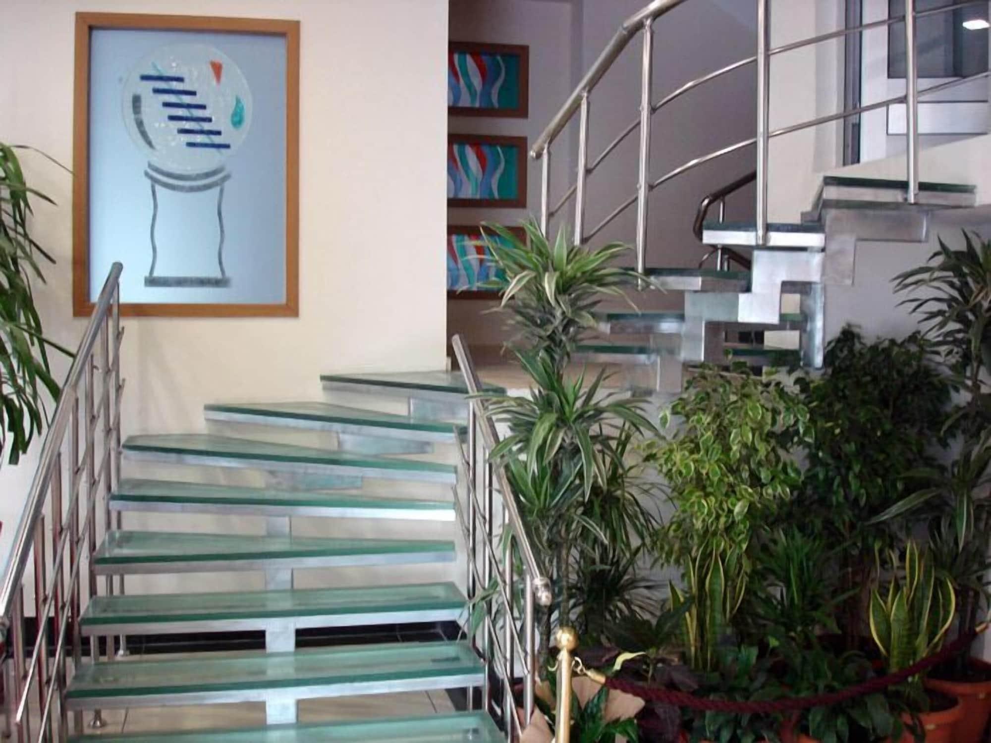 Varios Grand Urfa Hotel