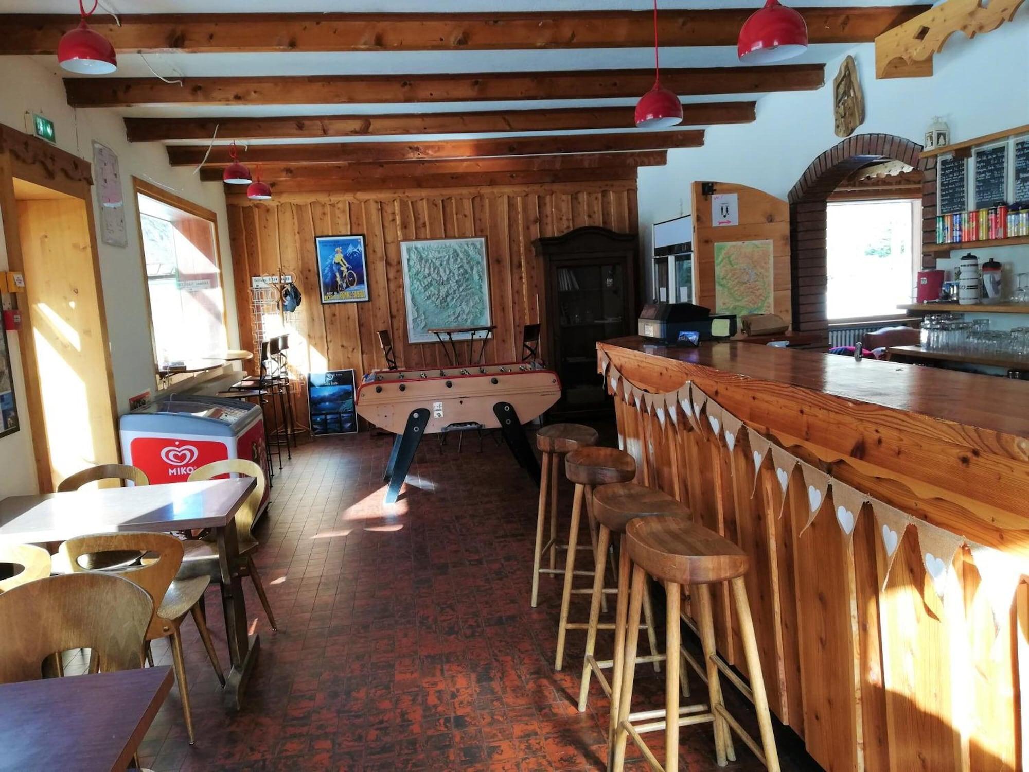 Bar/Salón Gite - Auberge Le Chamois