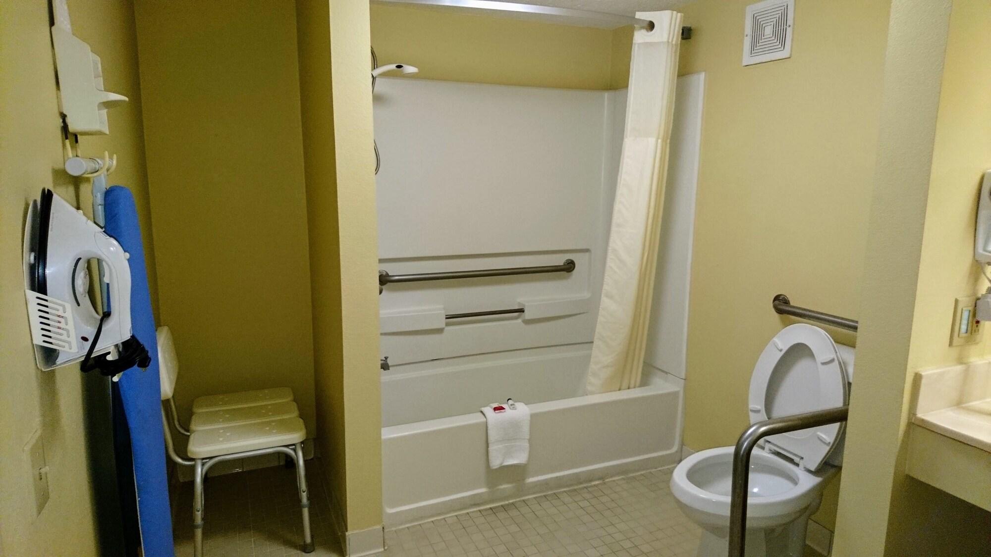 Equipamiento de Habitación Travelodge by Wyndham Knoxville East