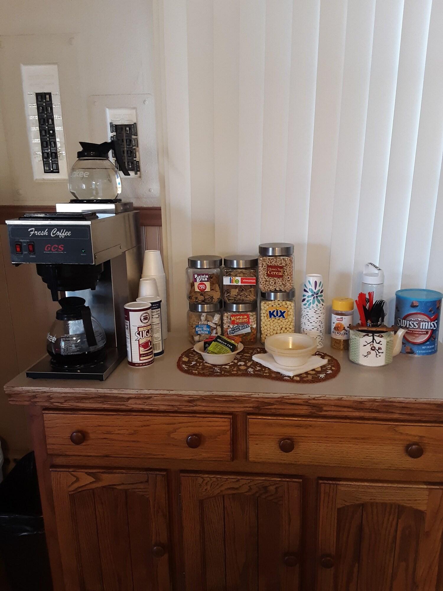 Vista Lobby Cody Motel