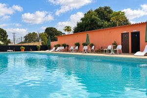Alojamiento - Viana Hotel