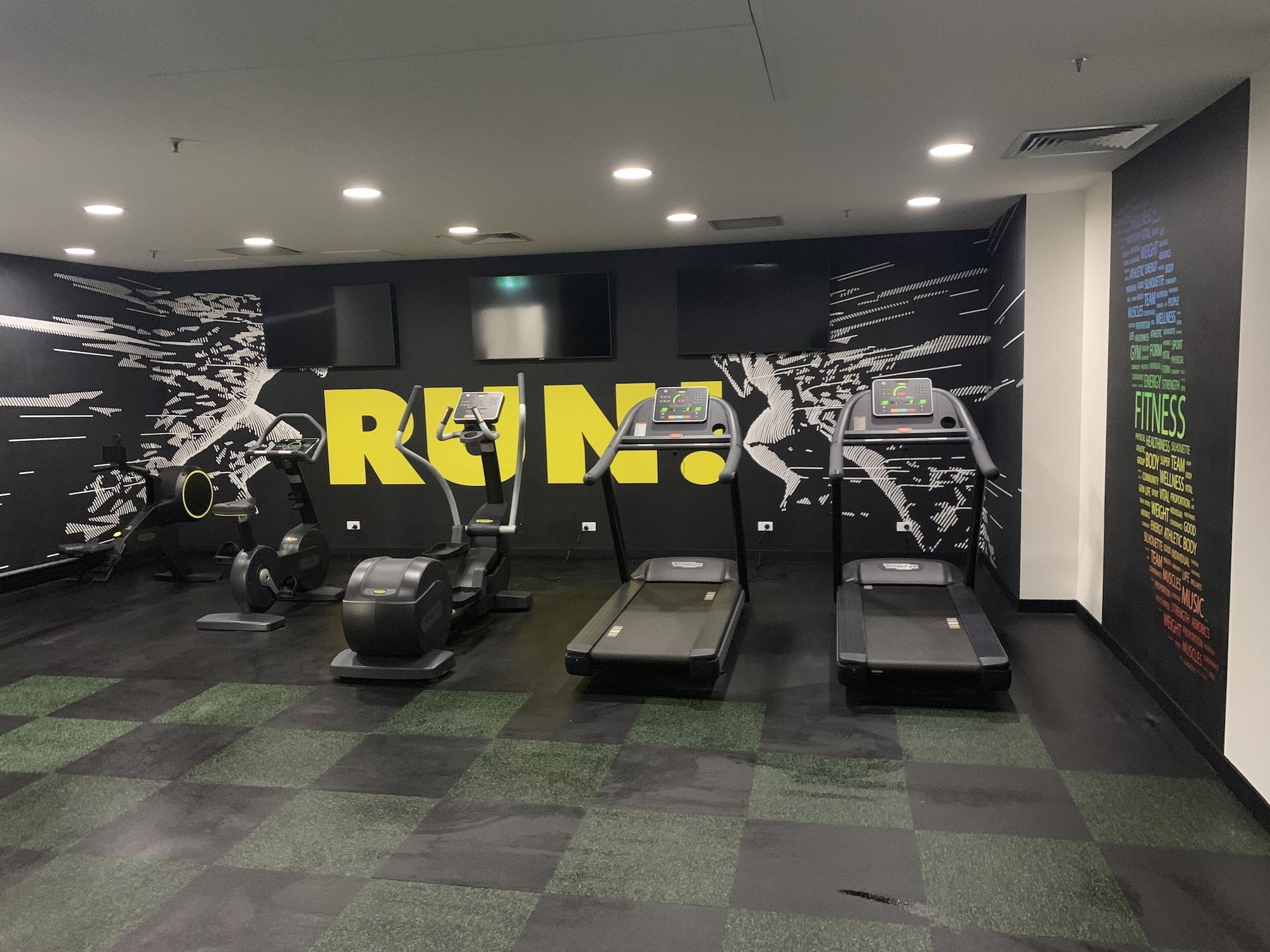 Gimnasio The Savoy Hotel on Little Collins Melbourne