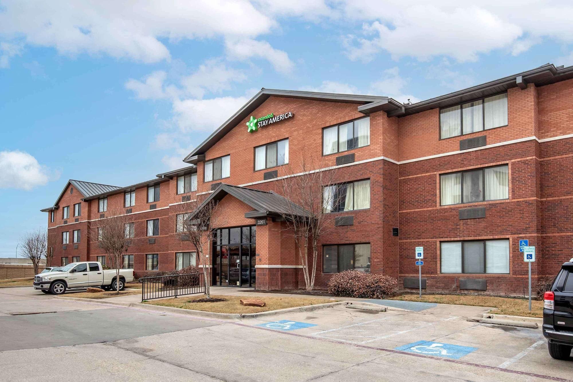Vista Exterior Extended Stay America Suites Fort Worth Fossil Creek