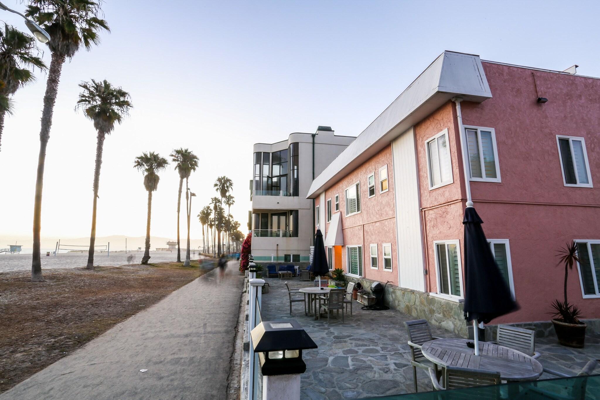 Vista Exterior Venice on the Beach Hotel