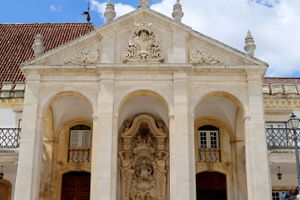 Actividad - Visita guiada por la Universidad de Coímbra
