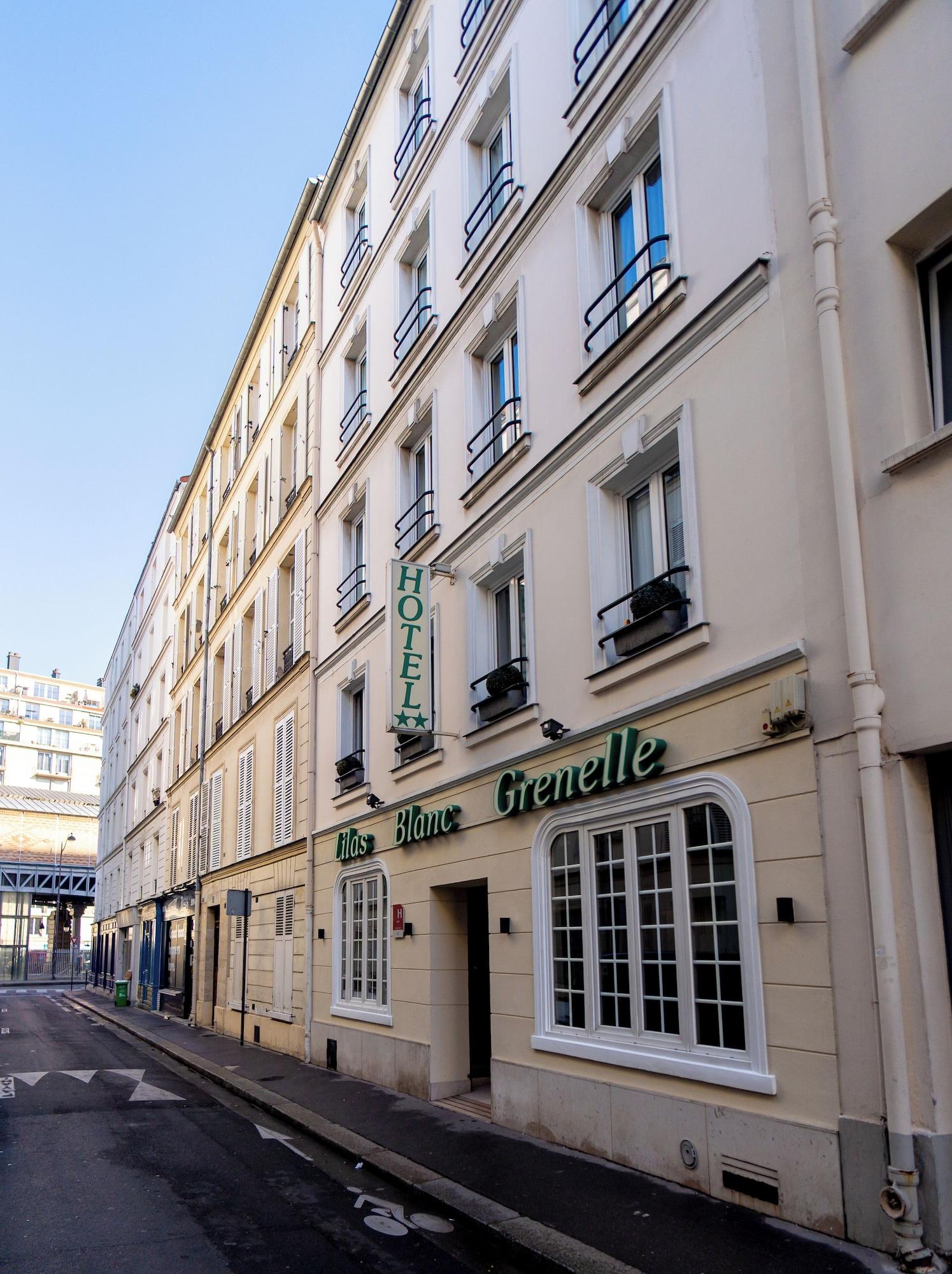 Vista Exterior Hotel Lilas Blanc