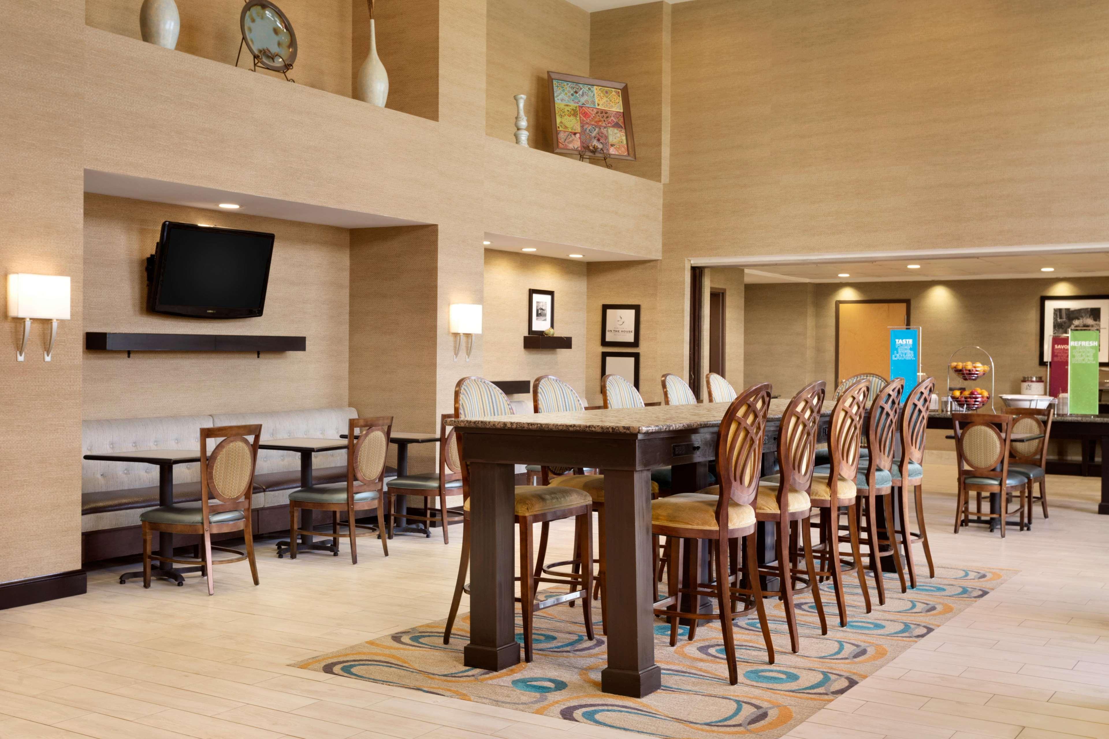 Restaurant Hampton Inn & Suites Birmingham East Irondale
