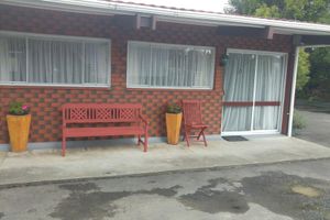 Alojamiento - Redwood Lodge Motel