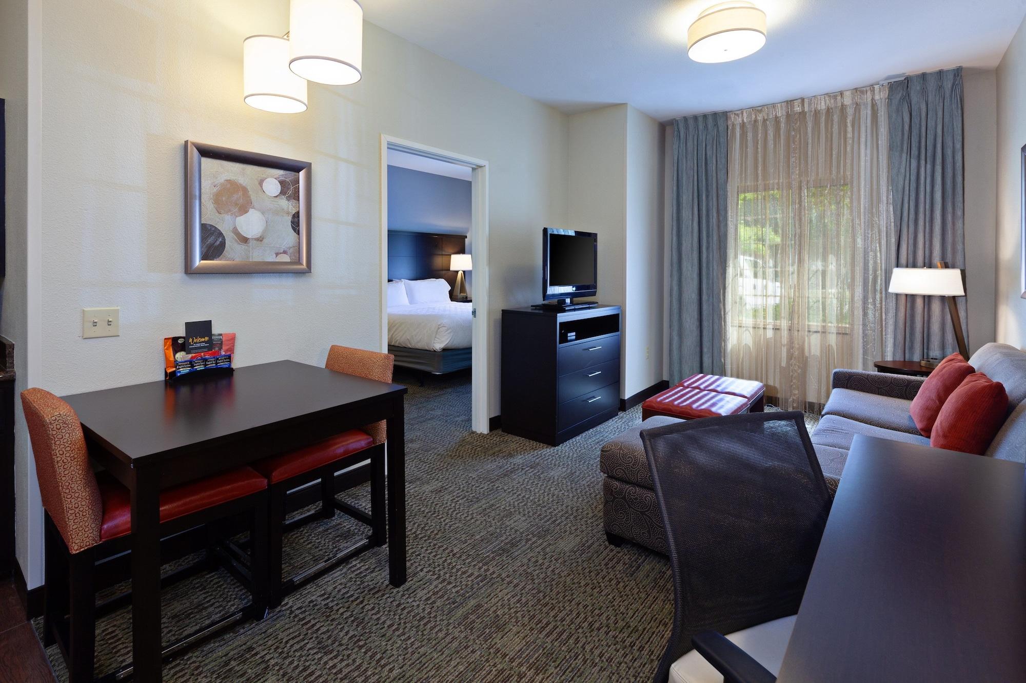 Habitación Staybridge Suites Fairfield Napa Valley Area by IHG