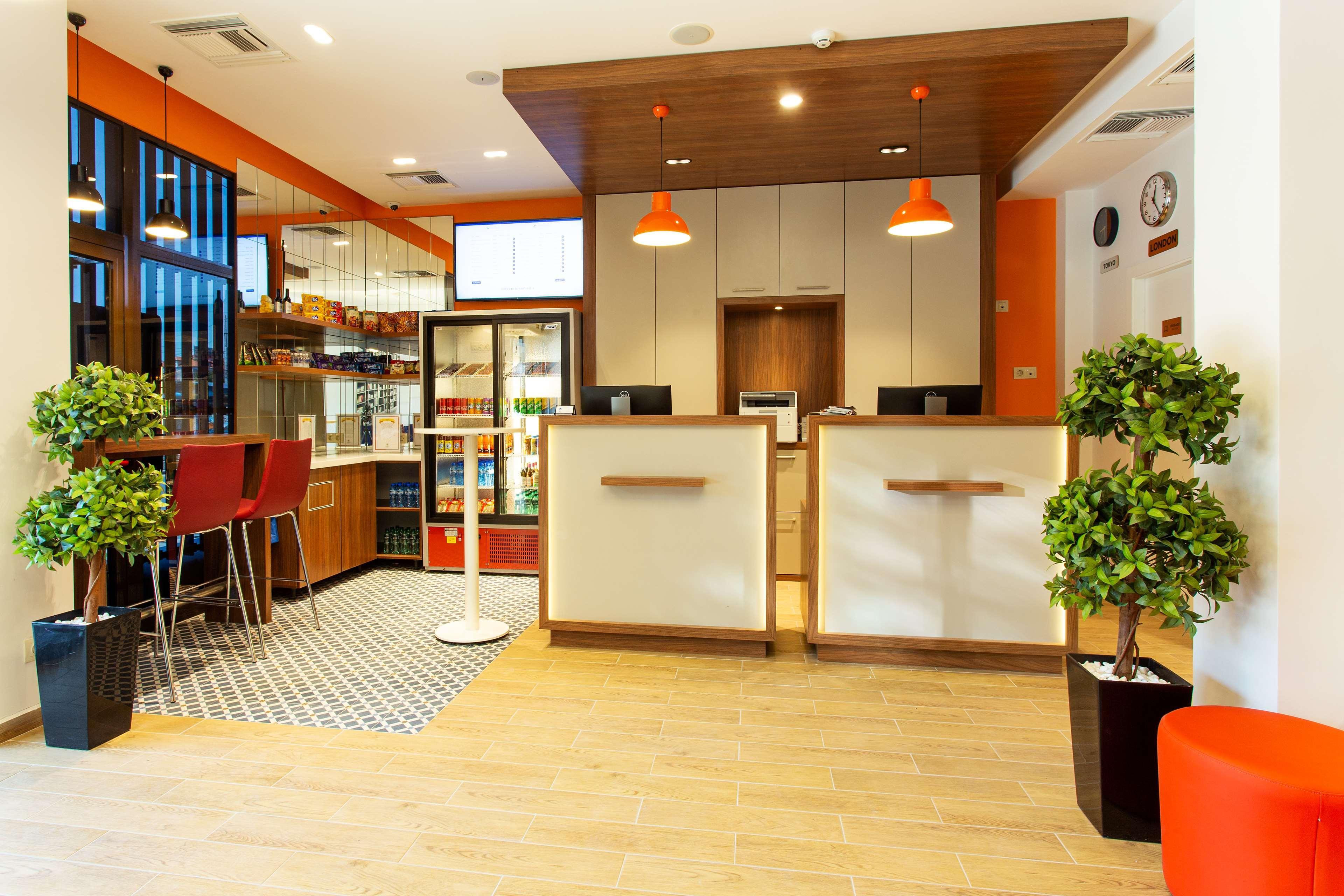 Vista Lobby Best Western Terminus Hotel