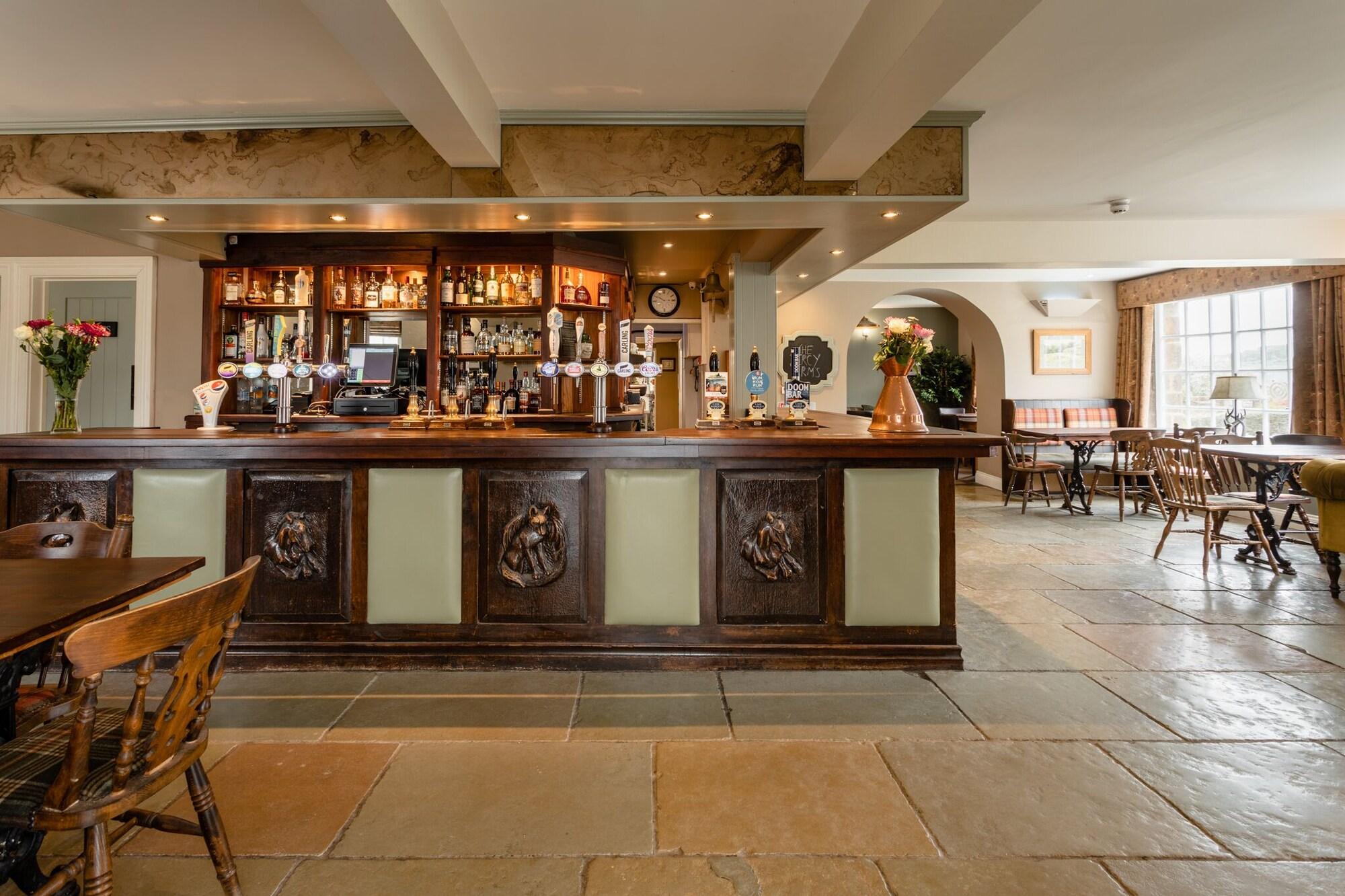 Bar/Salón Percy Arms