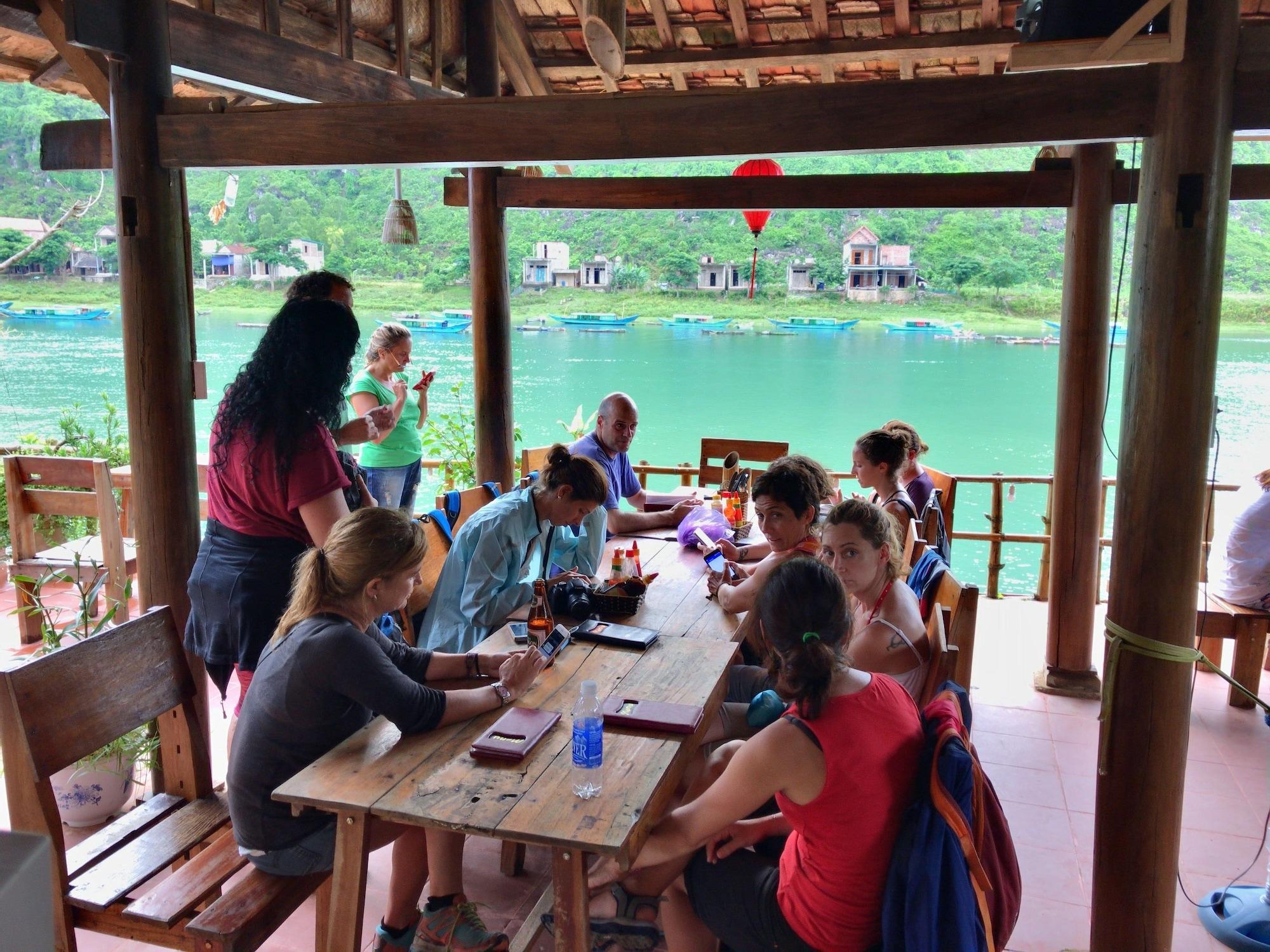 Restaurant Phong Nha Coco House