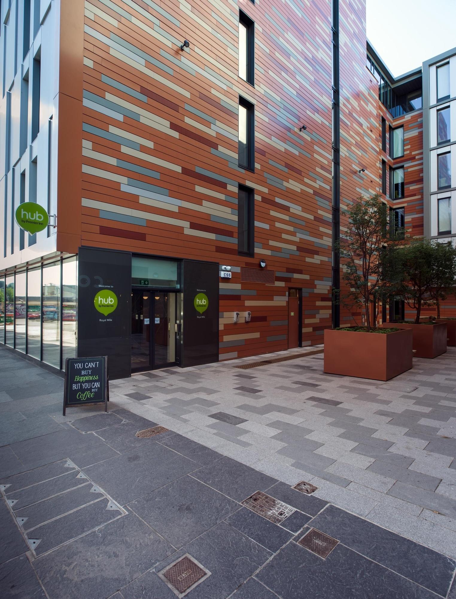 Vista Exterior Hub By Premier Inn Edinburgh - Royal Mile