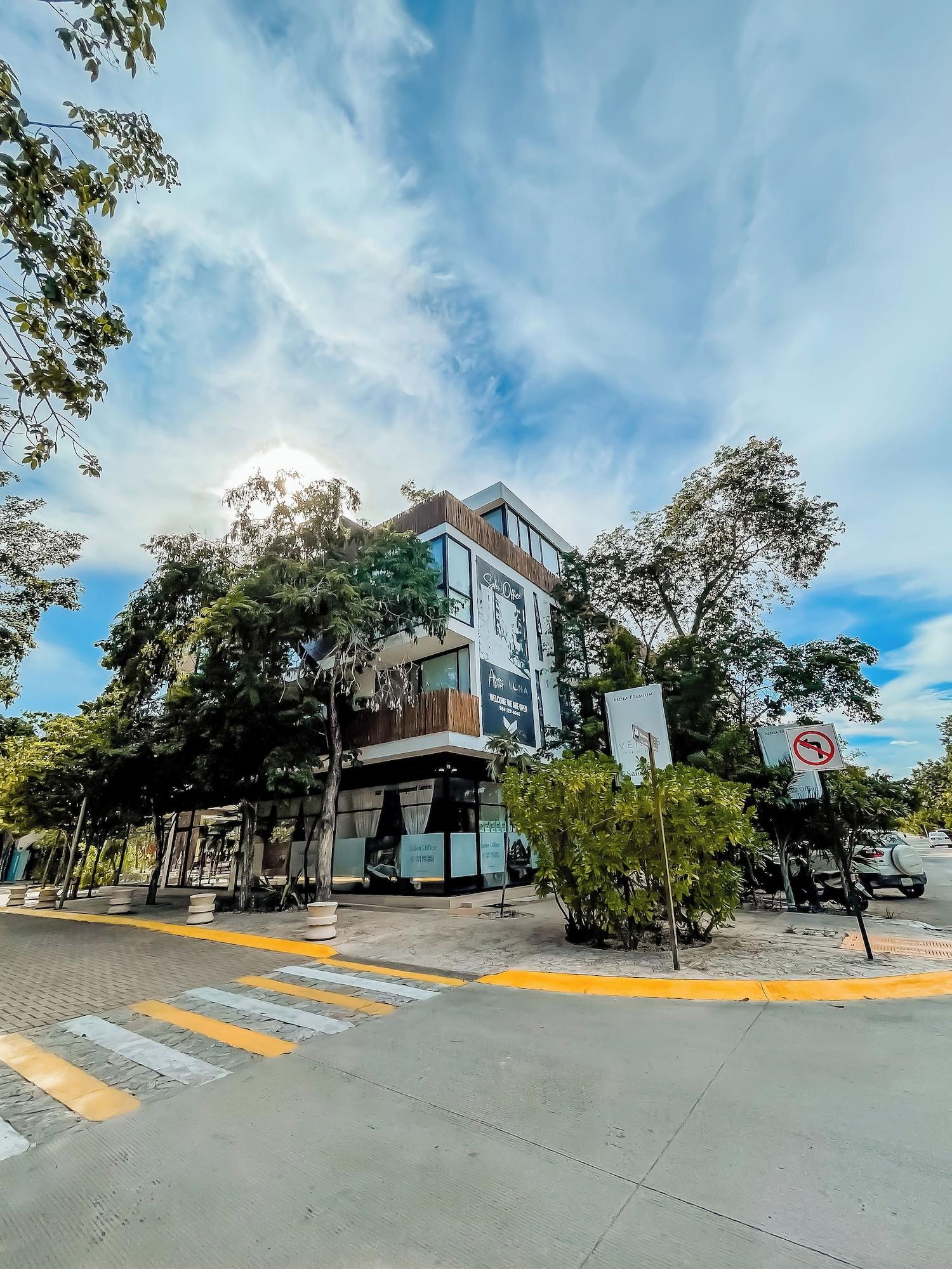 Vista Exterior Amira Residence with Private Pool