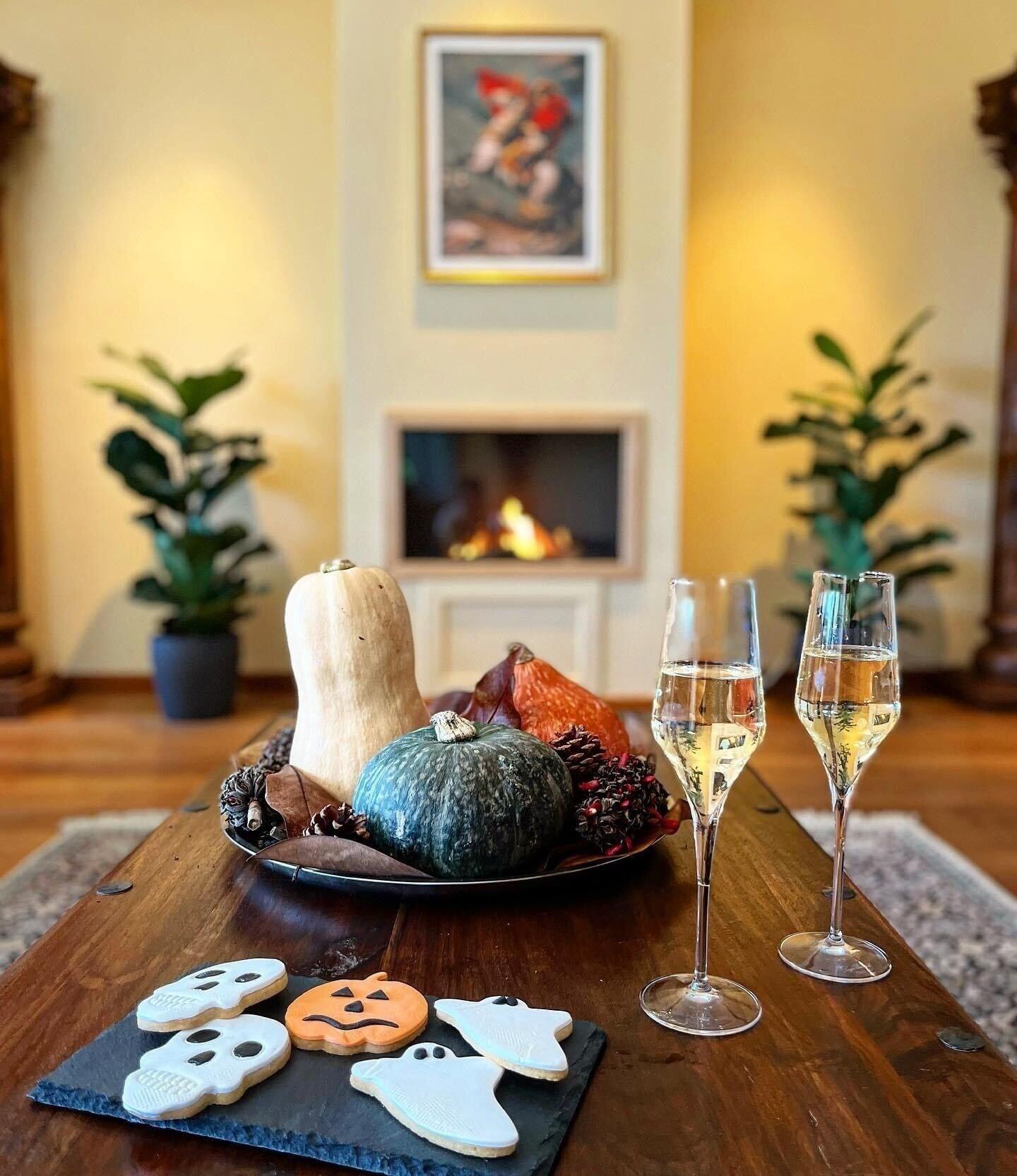 Vista Lobby Castello di Pandora