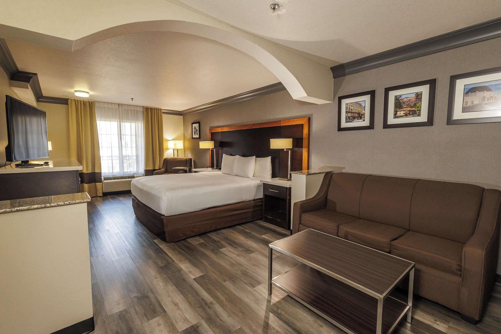 Habitación Comfort Inn & Suites Near Universal - N. Hollywood - Burbank
