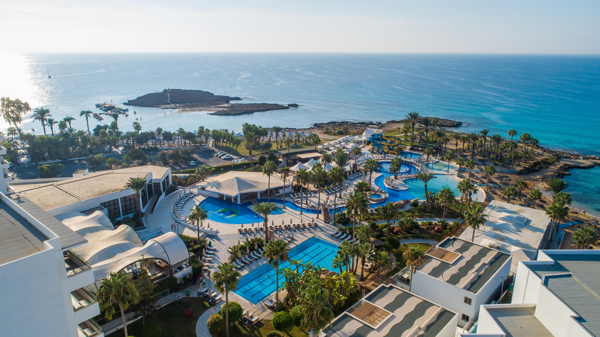 Vista Exterior Adams Beach Hotel & Spa