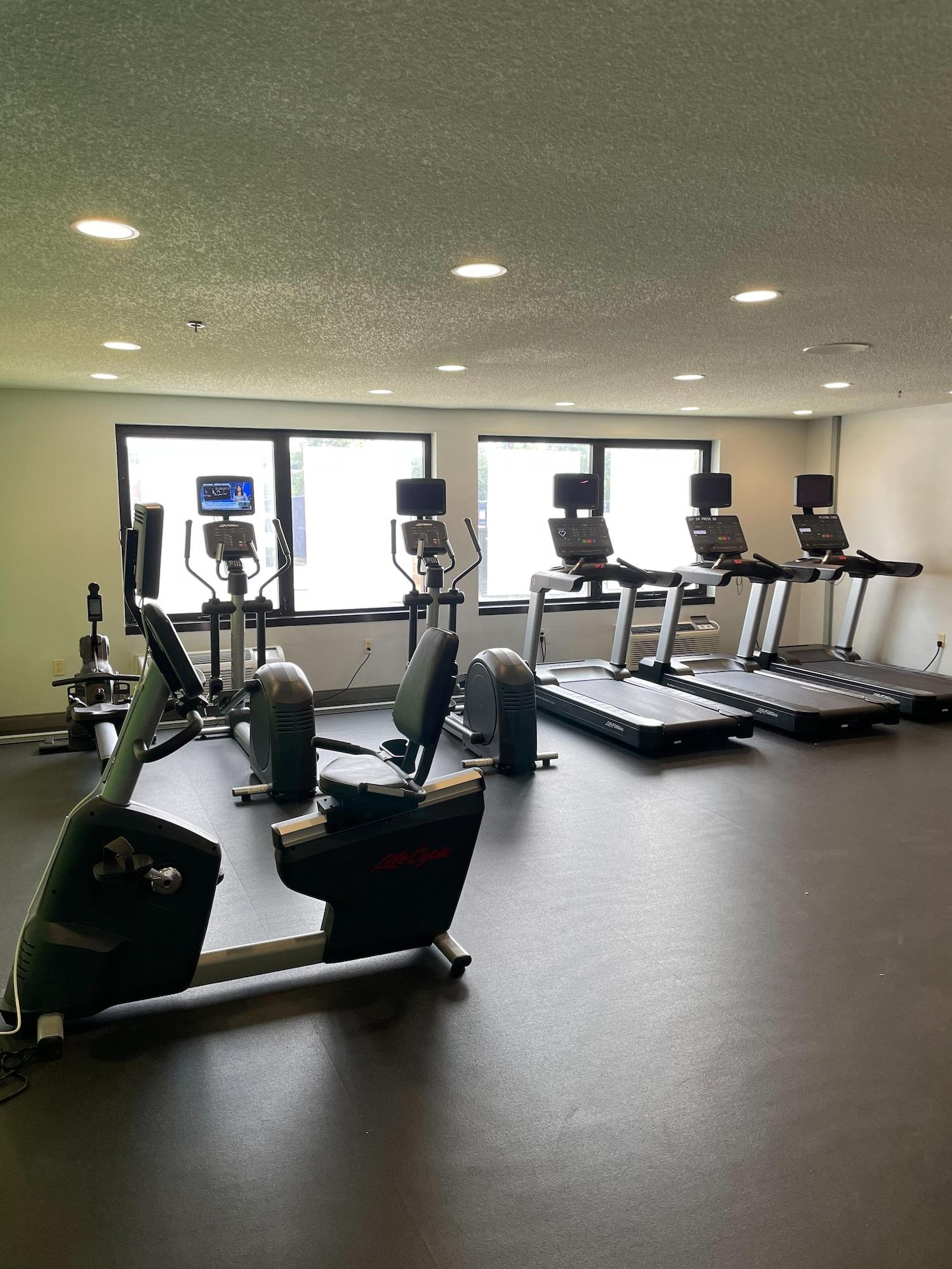 Gimnasio Holiday Inn Newark International Airport by IHG