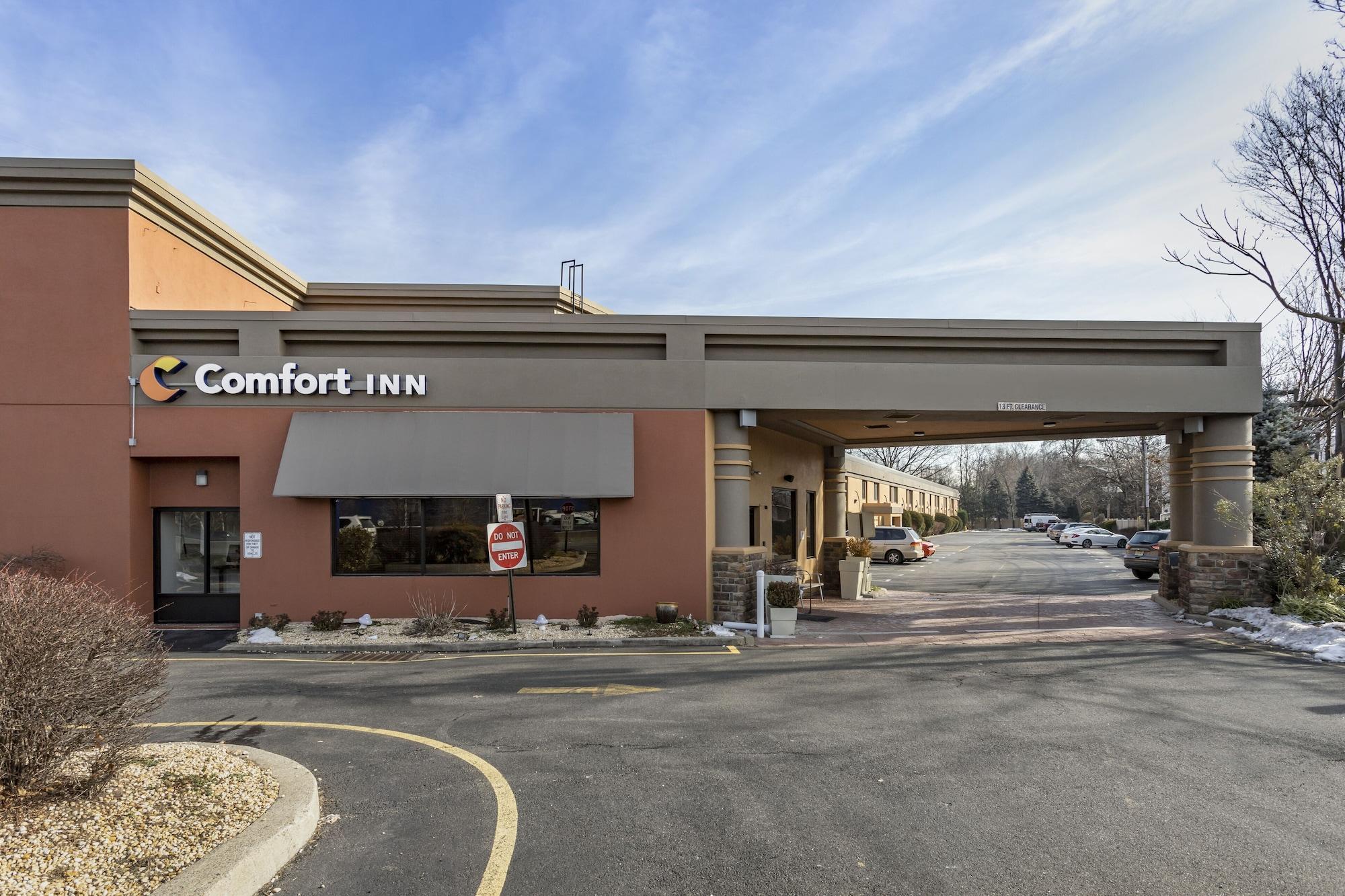 Vista Exterior Comfort Inn Paramus - Hackensack