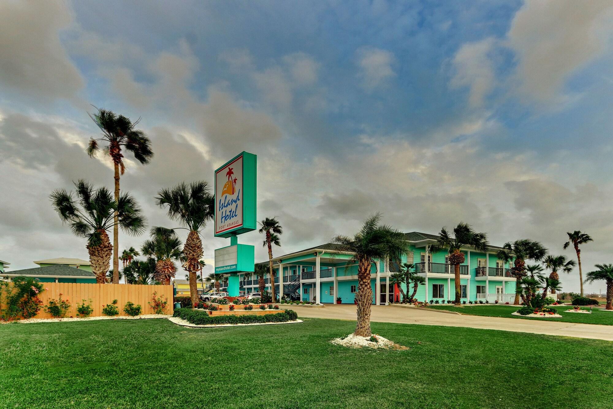 Vista Exterior Island Hotel Port Aransas