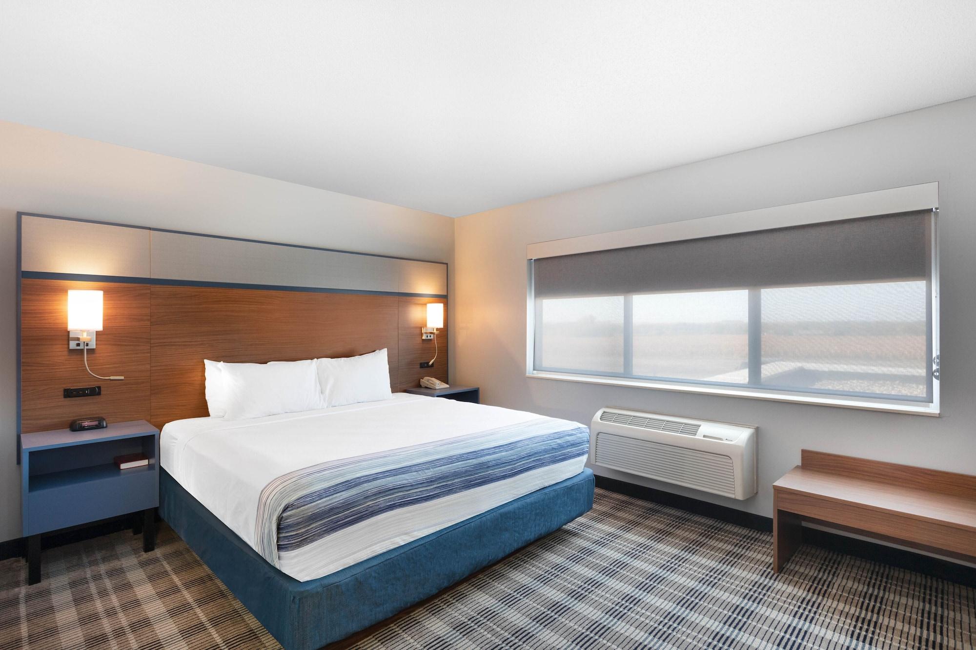 Habitación AmericInn by Wyndham Jackson