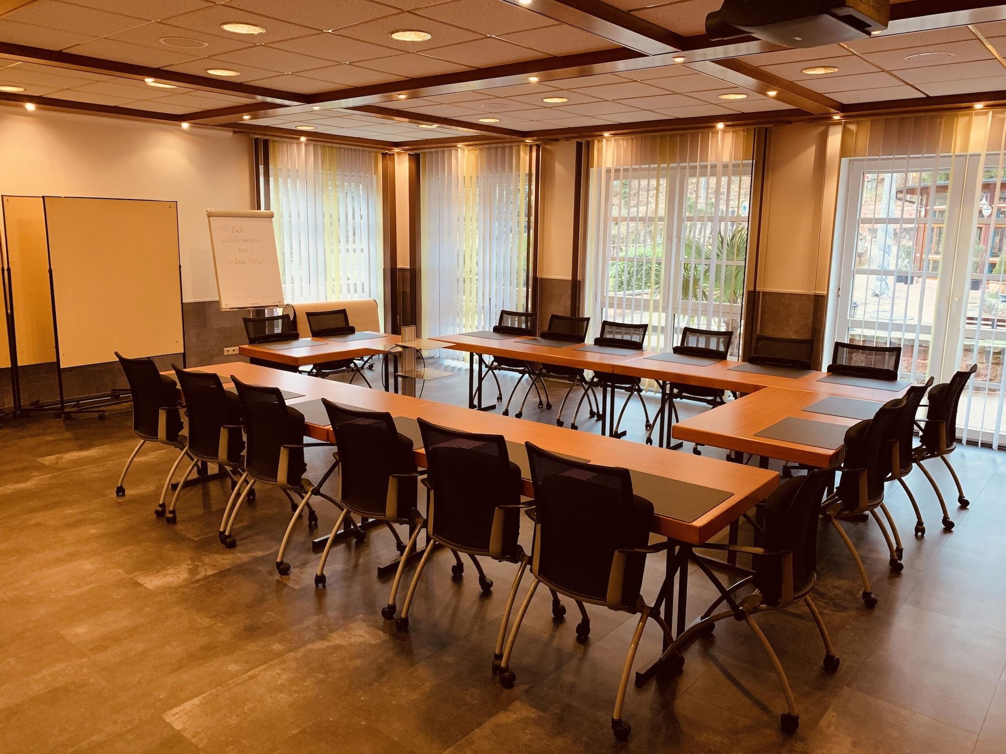 Sala de Reuniones Schloss Hotel Landstuhl