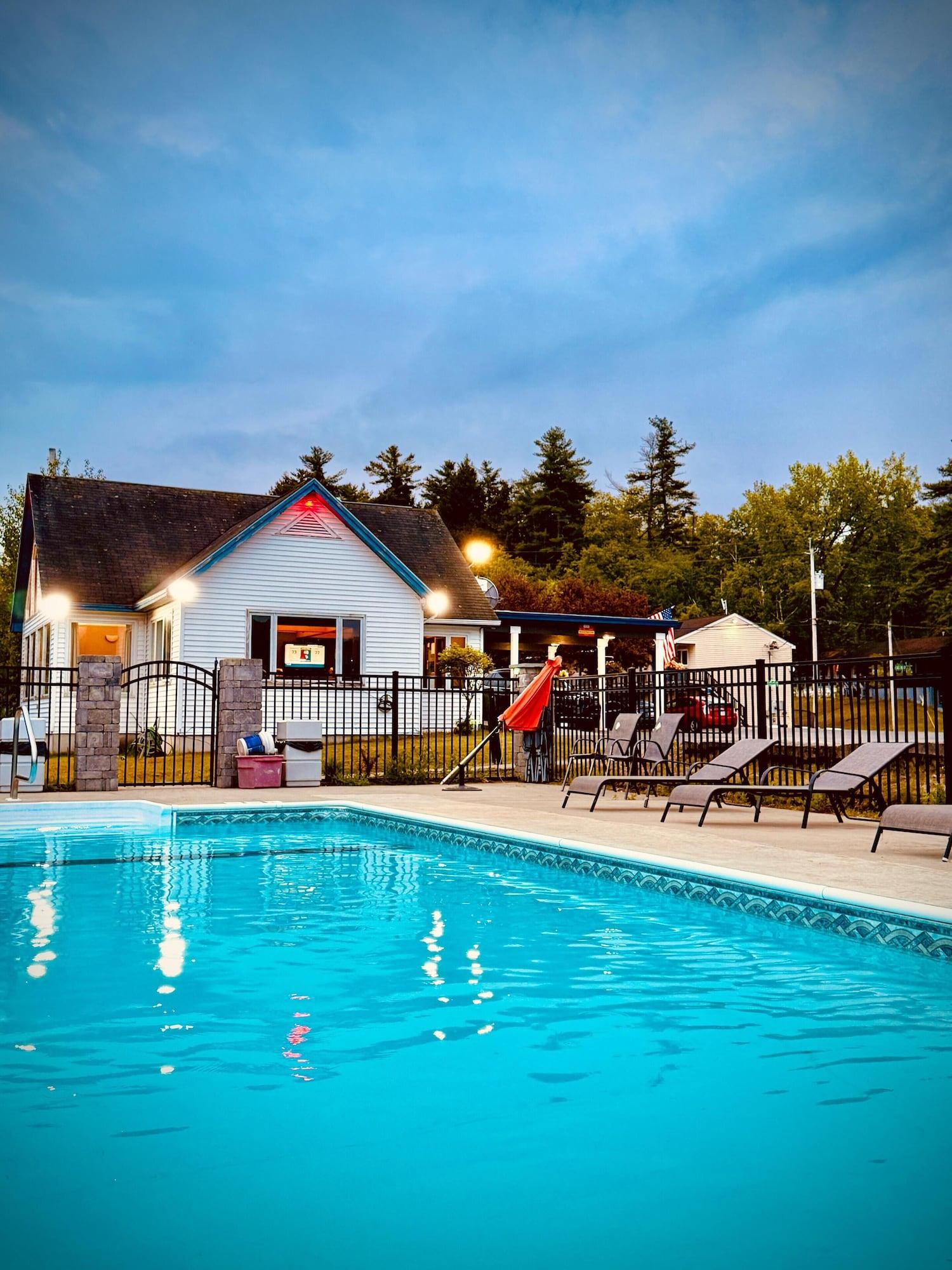 Instalaciones Recreativas Travelodge by Wyndham Lake George NY