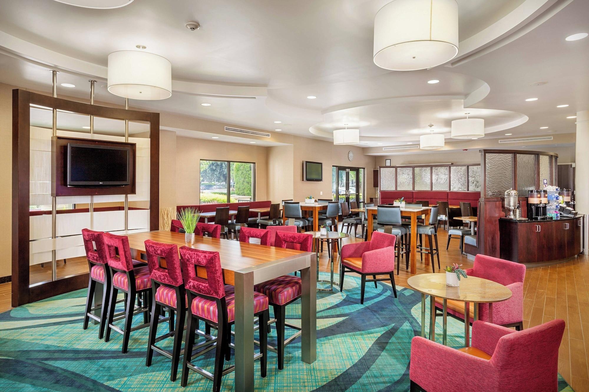 Vista Lobby SpringHill Suites by Marriott Modesto