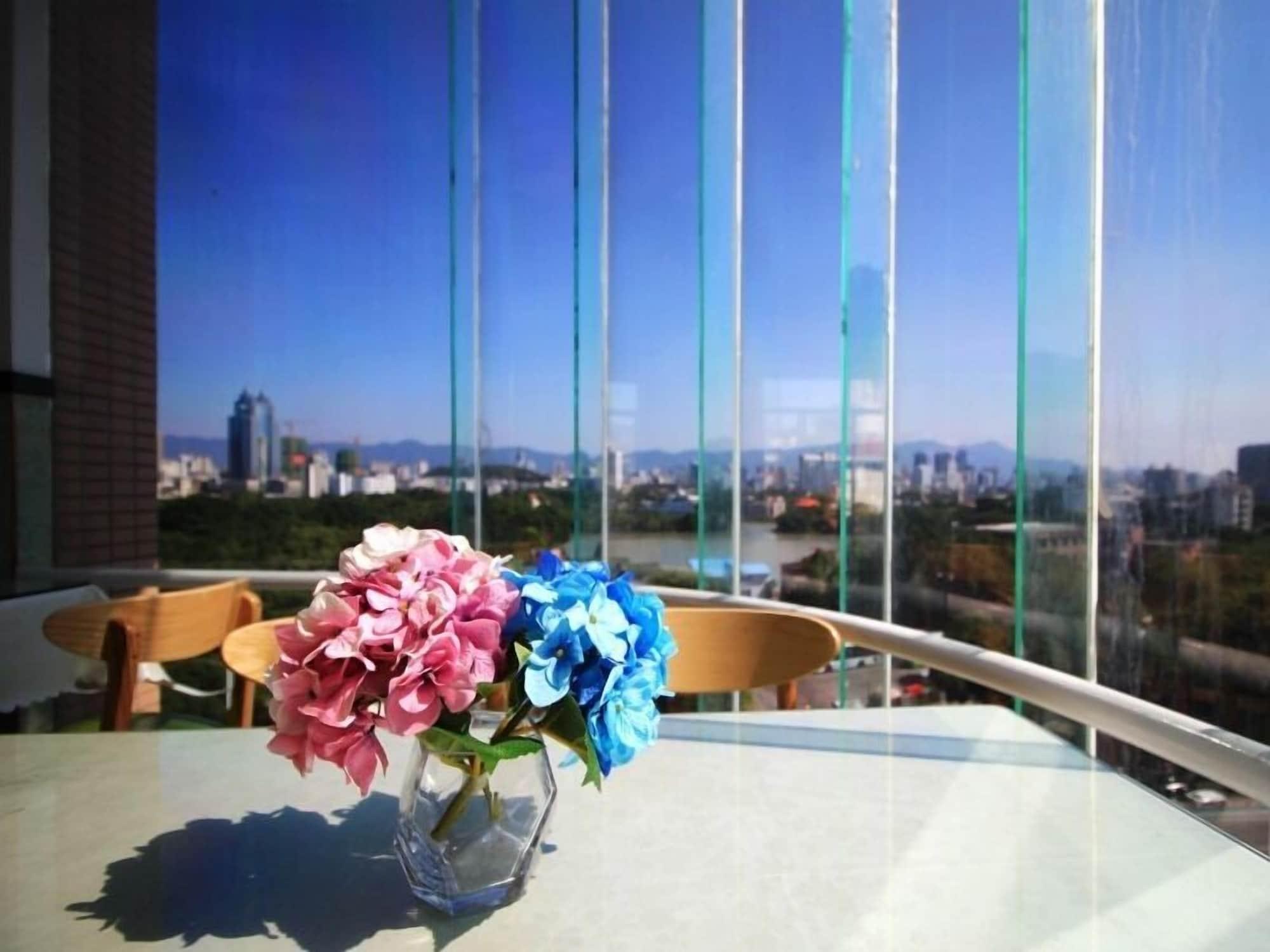 Varios GreenTree Inn Fuzhou Gushilou District North Xierhuan Road Zuohai park Express Hotel